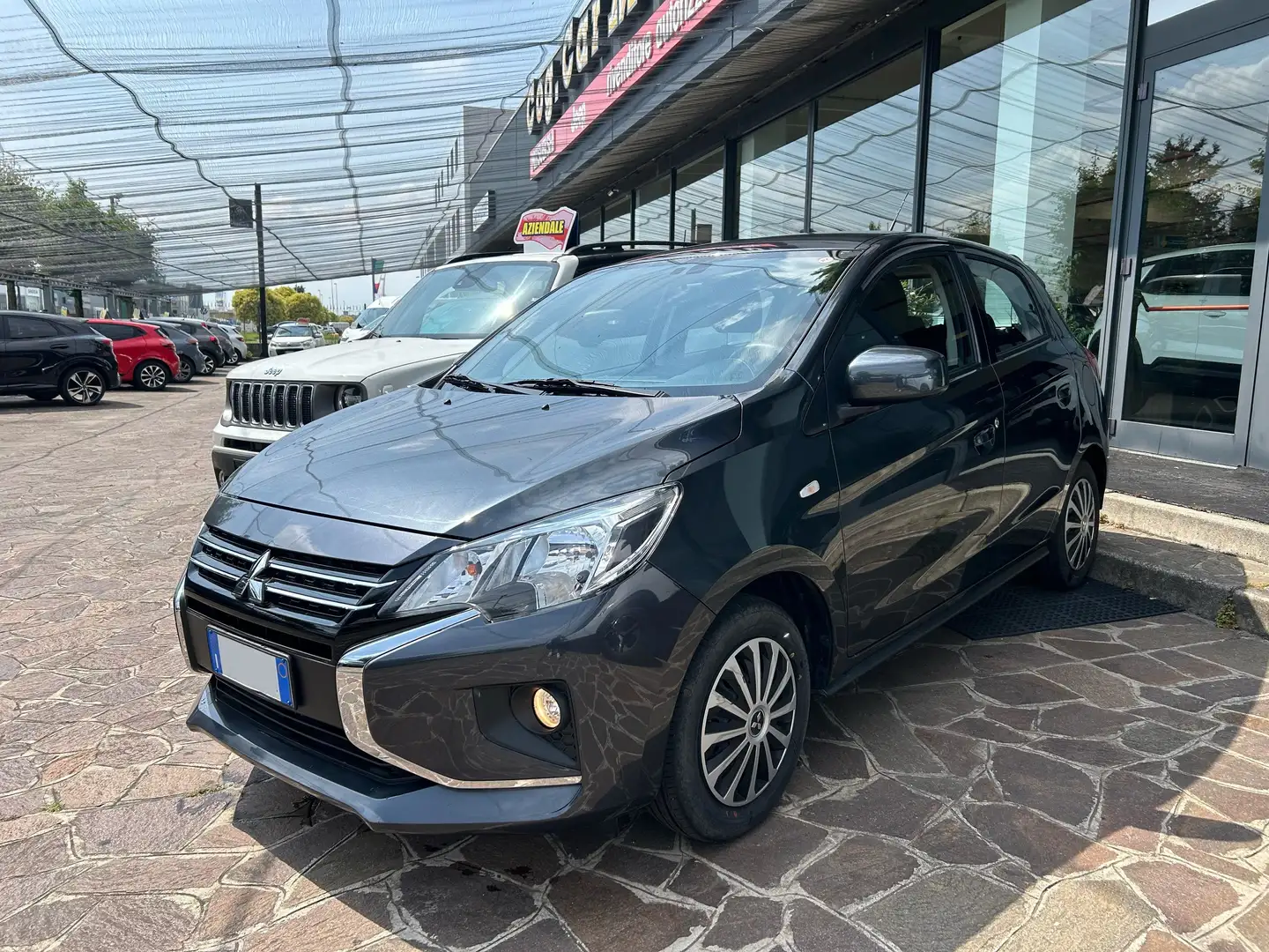 Mitsubishi Space Star Space Star 1.2 Invite 71CV Grau - 2