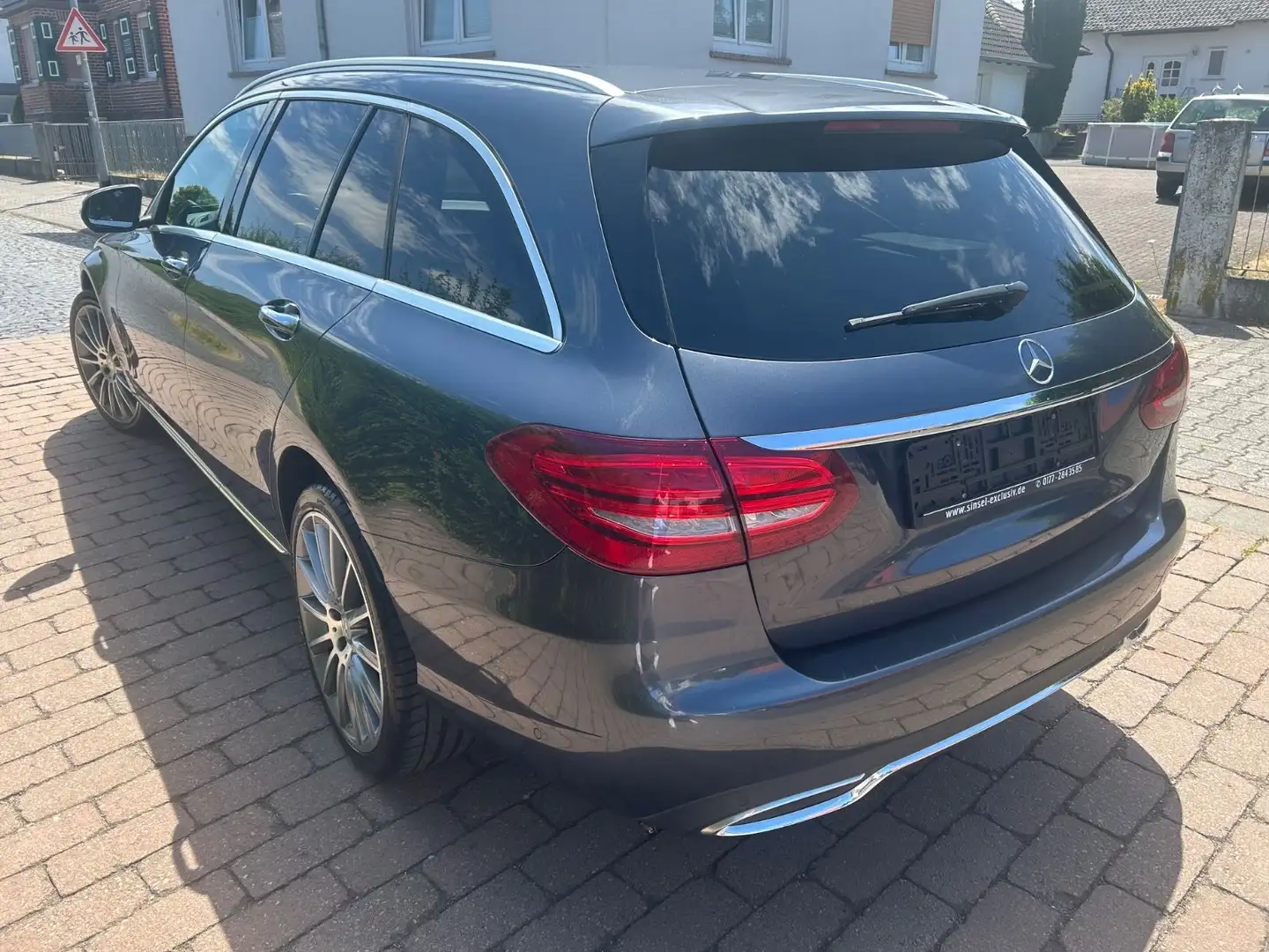 Mercedes-Benz C 250 D*4Matic*LED*Leder*Standheizung*19 Zoll*Eu6 Gris - 2
