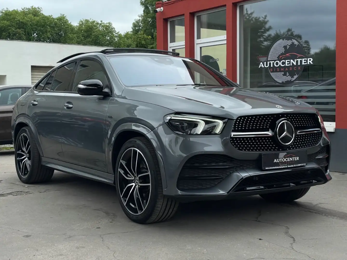 Mercedes-Benz GLE 350 de 4M Coupe AMG-LINE/PANO/NIGHT/360°KA/ Grijs - 2