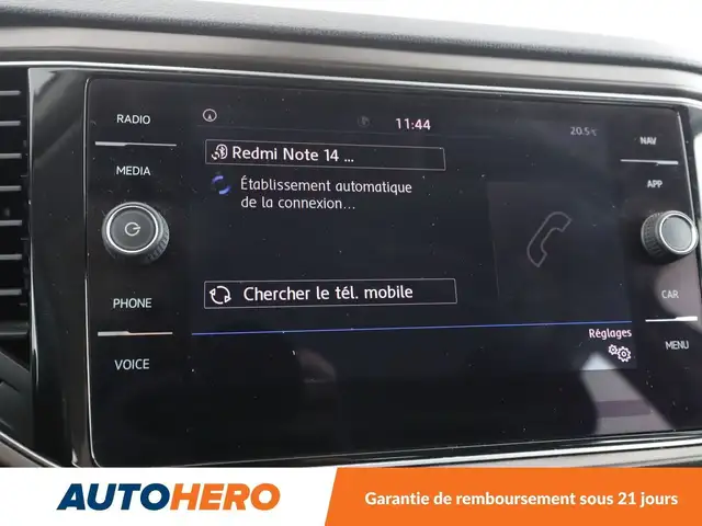 Volkswagen T-Roc view 22