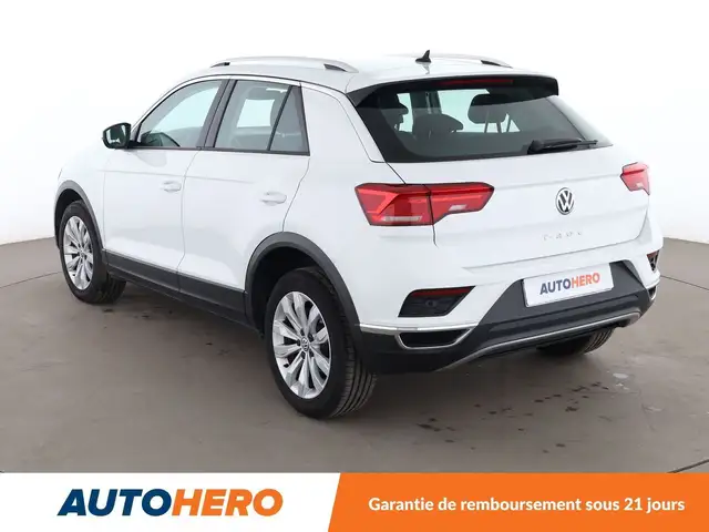 Volkswagen T-Roc view 4