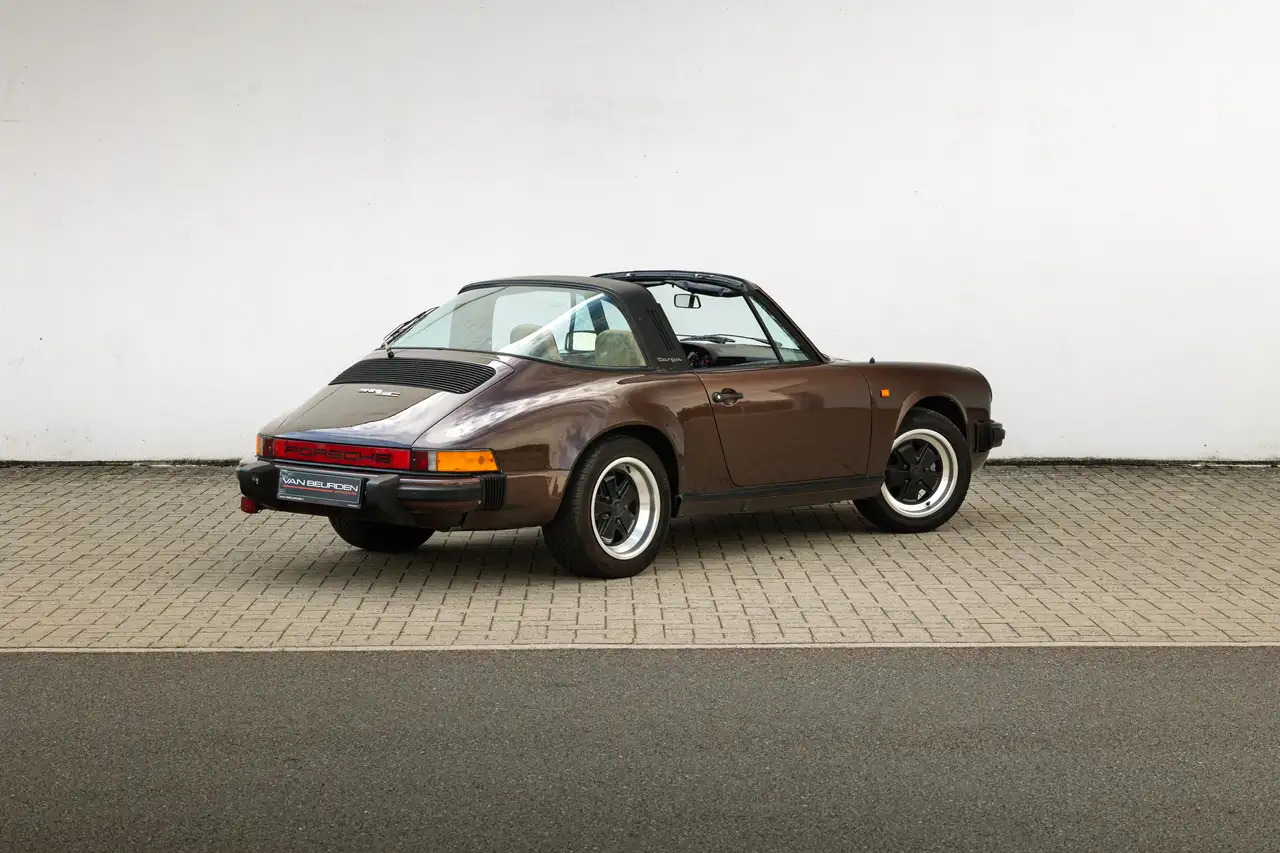 Porsche 911 3.0 SC Targa / Volledige onderhoudsboek, foto 6