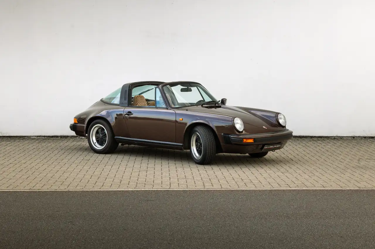 Porsche 911 3.0 SC Targa / Volledige onderhoudsboek, foto 8