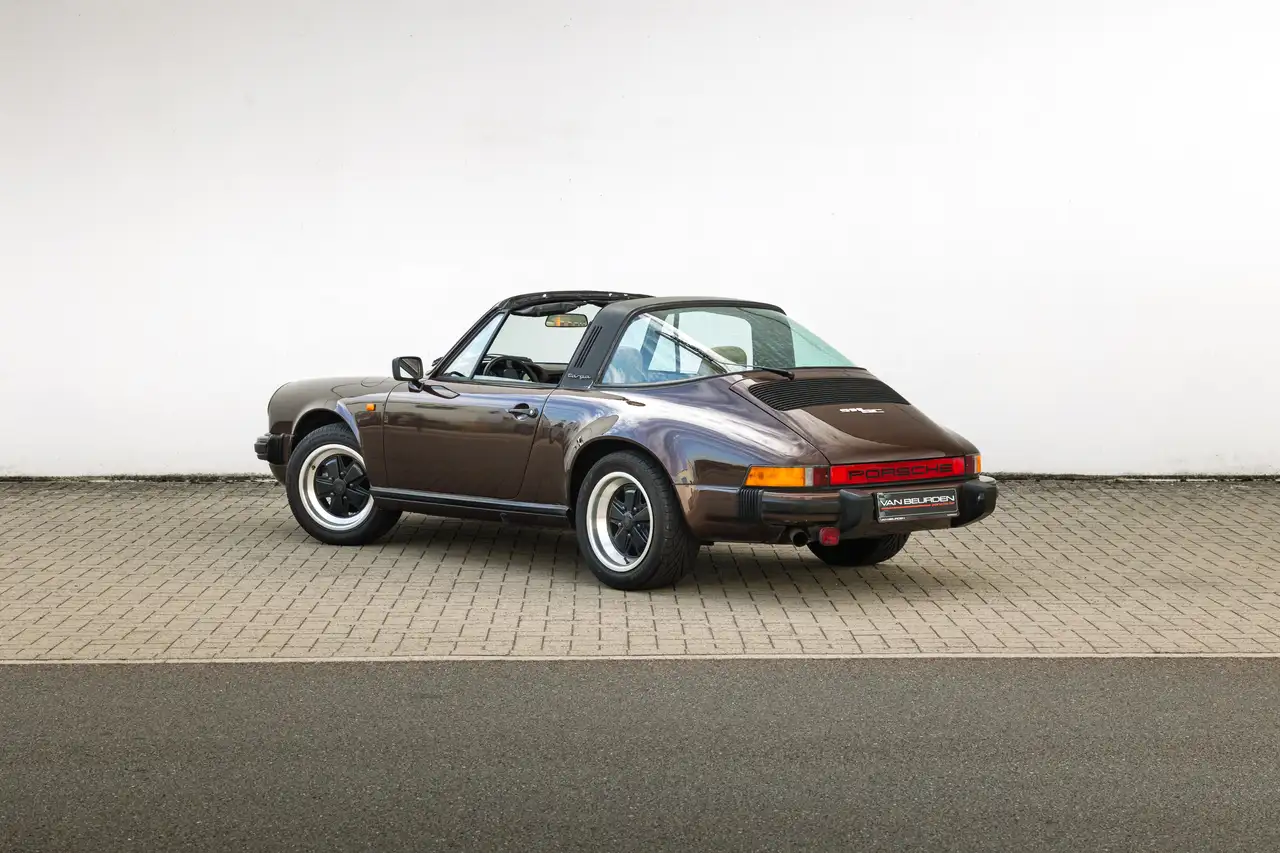 Porsche 911 3.0 SC Targa / Volledige onderhoudsboek, foto 4