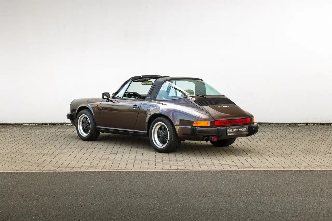 Porsche 911 3.0 SC Targa / Volledige onderhoudsboek, foto 3