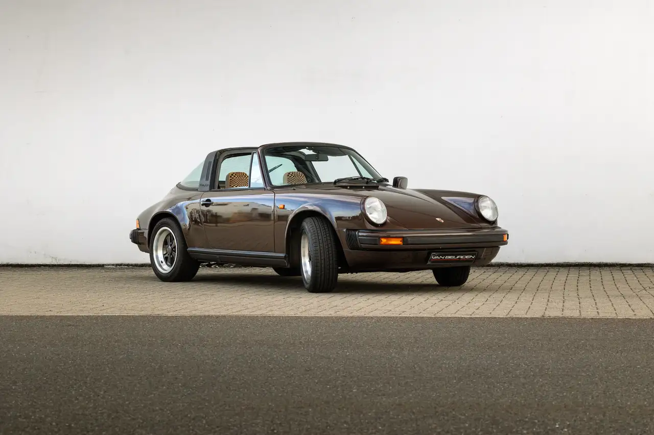 Porsche 911 3.0 SC Targa / Volledige onderhoudsboek, foto 9