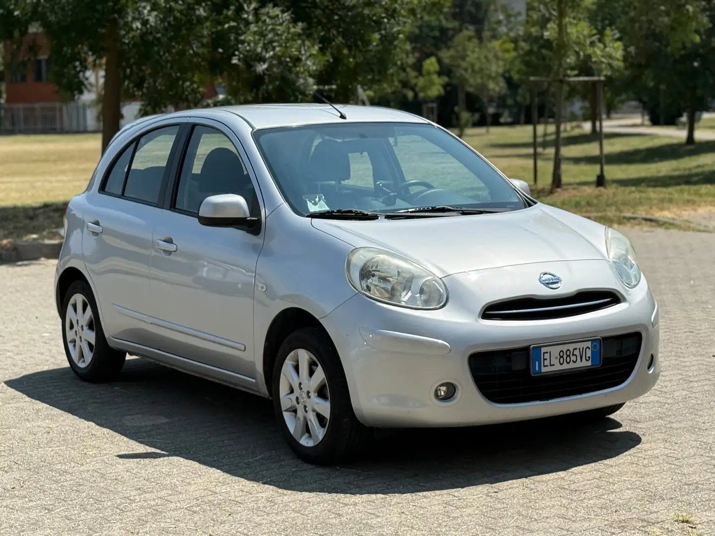 Nissan Micra Micra IV 2010 5p 1.2 Visia - 2