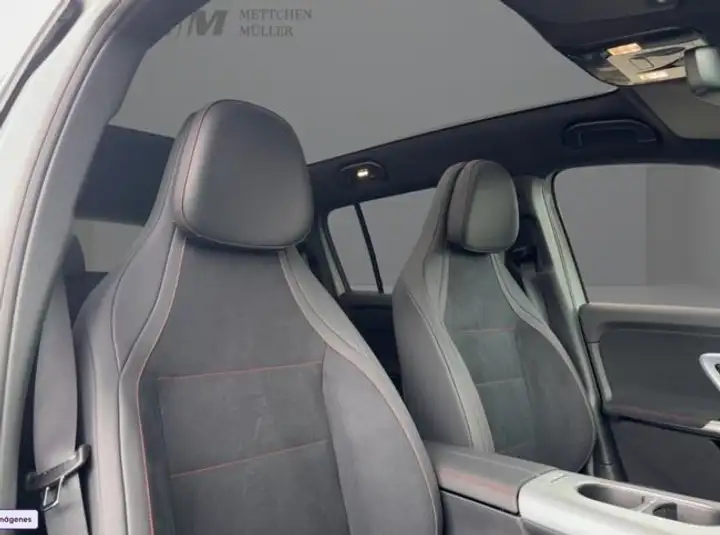 Mercedes-Benz GLB 2026, foto 18