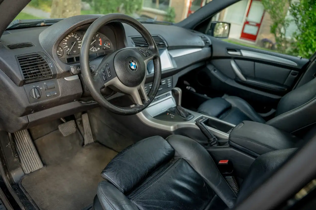 BMW 4.4i Executive, foto 12