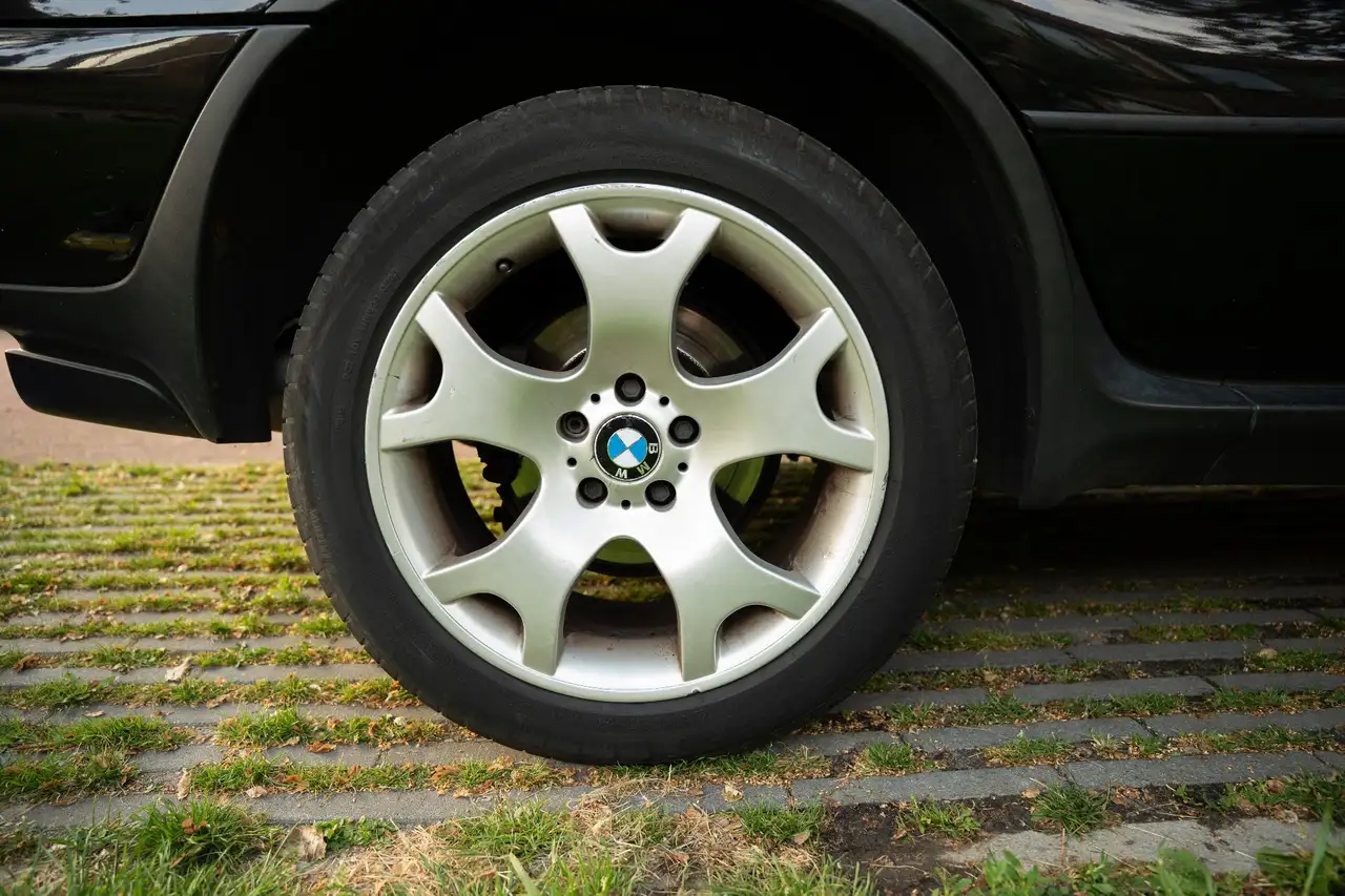 BMW 4.4i Executive, foto 6