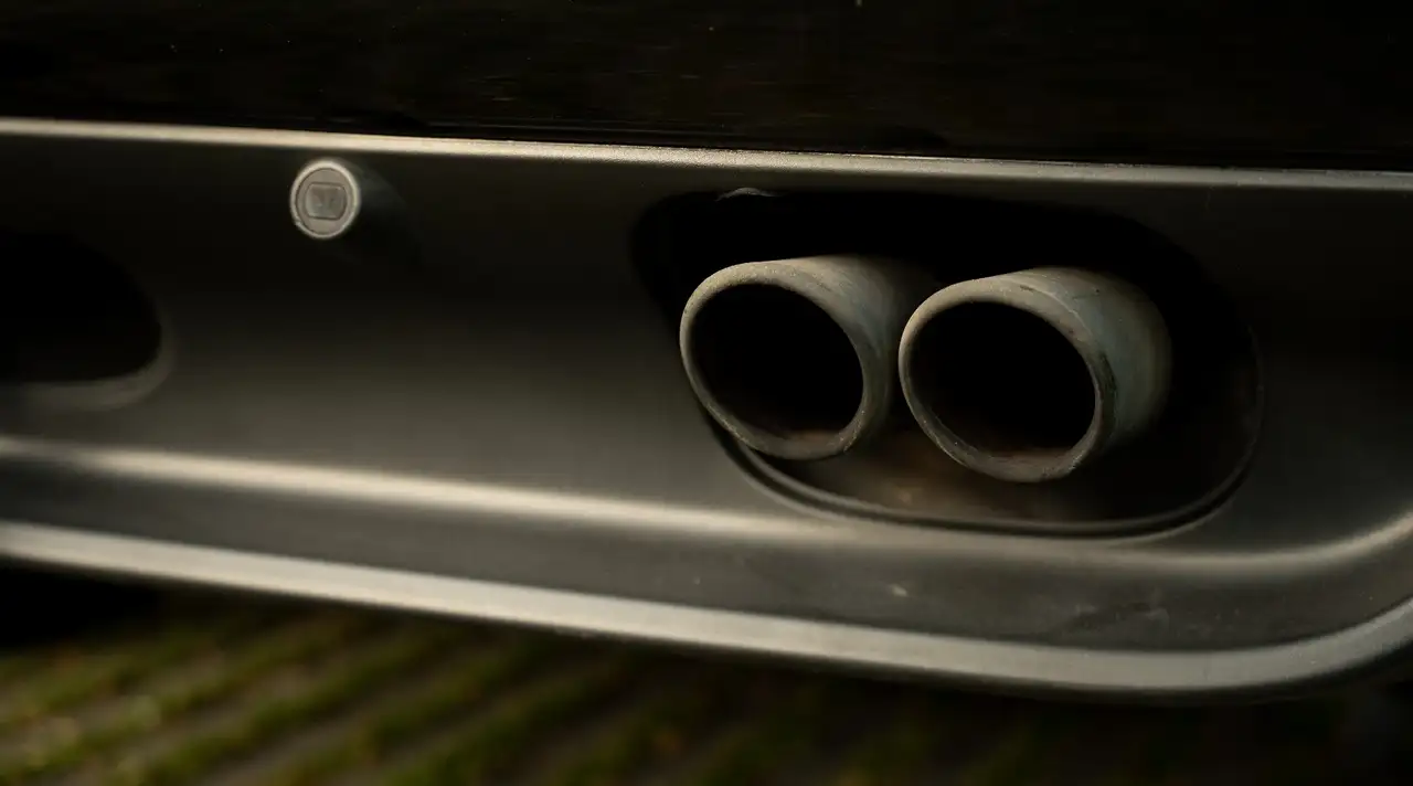 BMW 4.4i Executive, foto 7