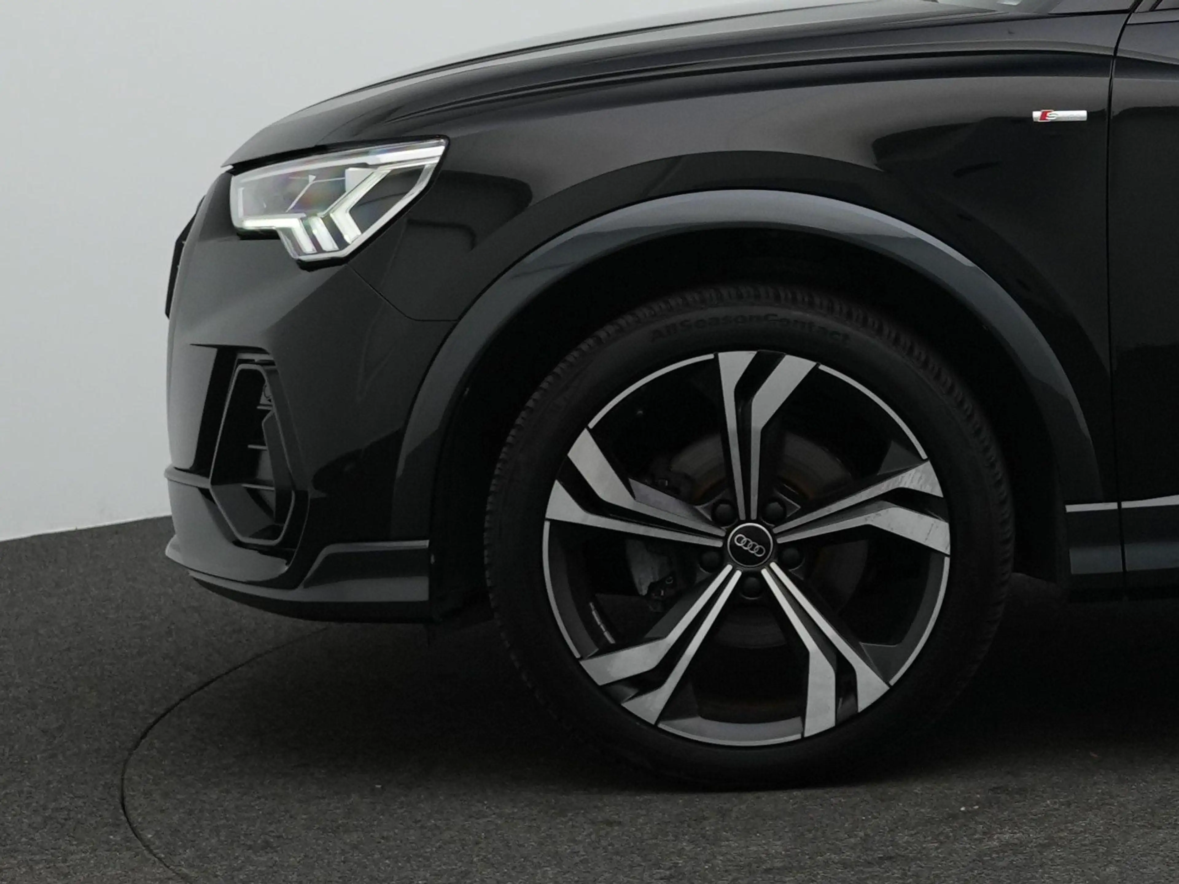 Audi Q3 35 TFSI 150pk S edition | Elektrisch glazen panora — photo 11
