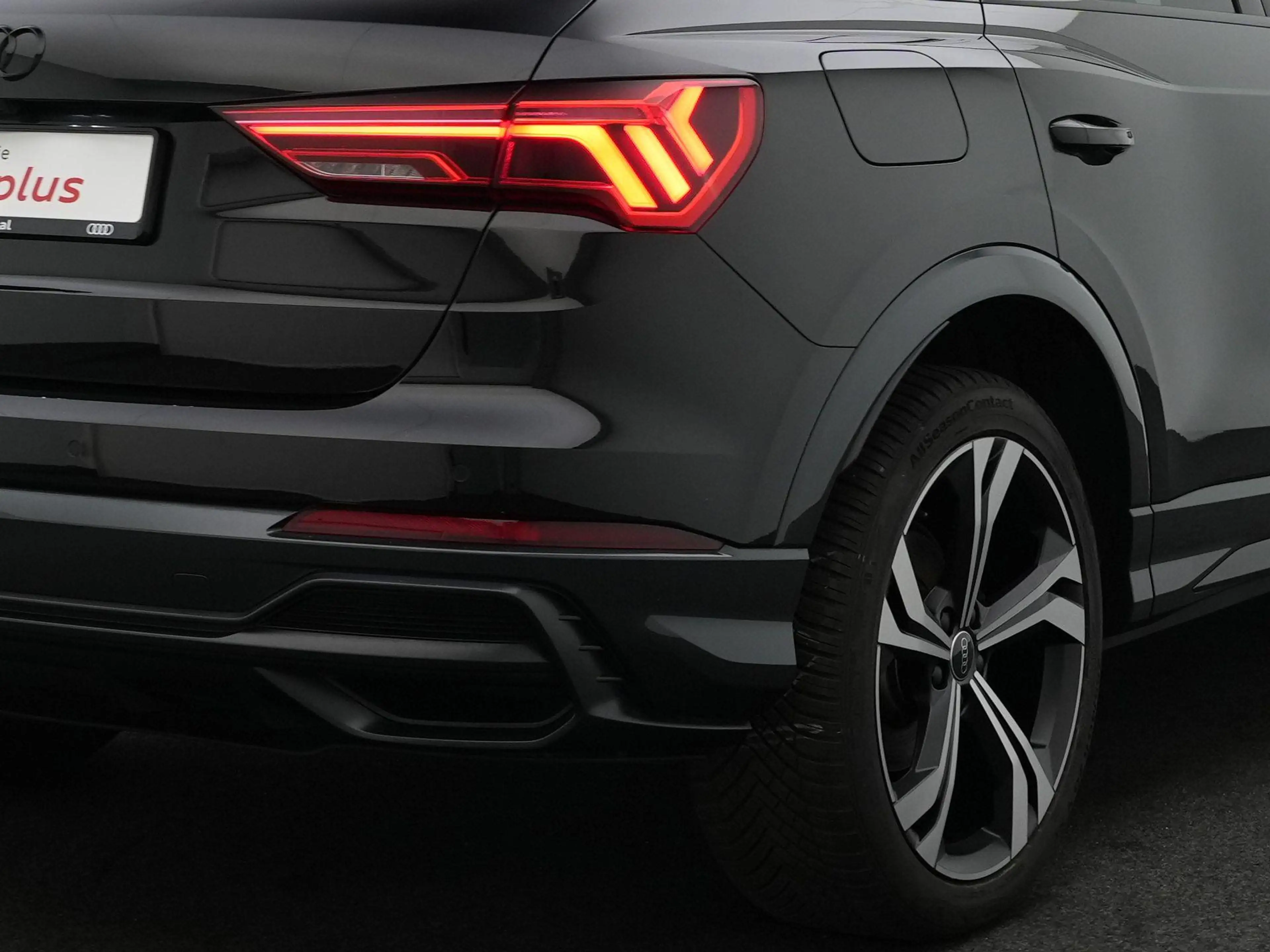 Audi Q3 35 TFSI 150pk S edition | Elektrisch glazen panora — photo 15