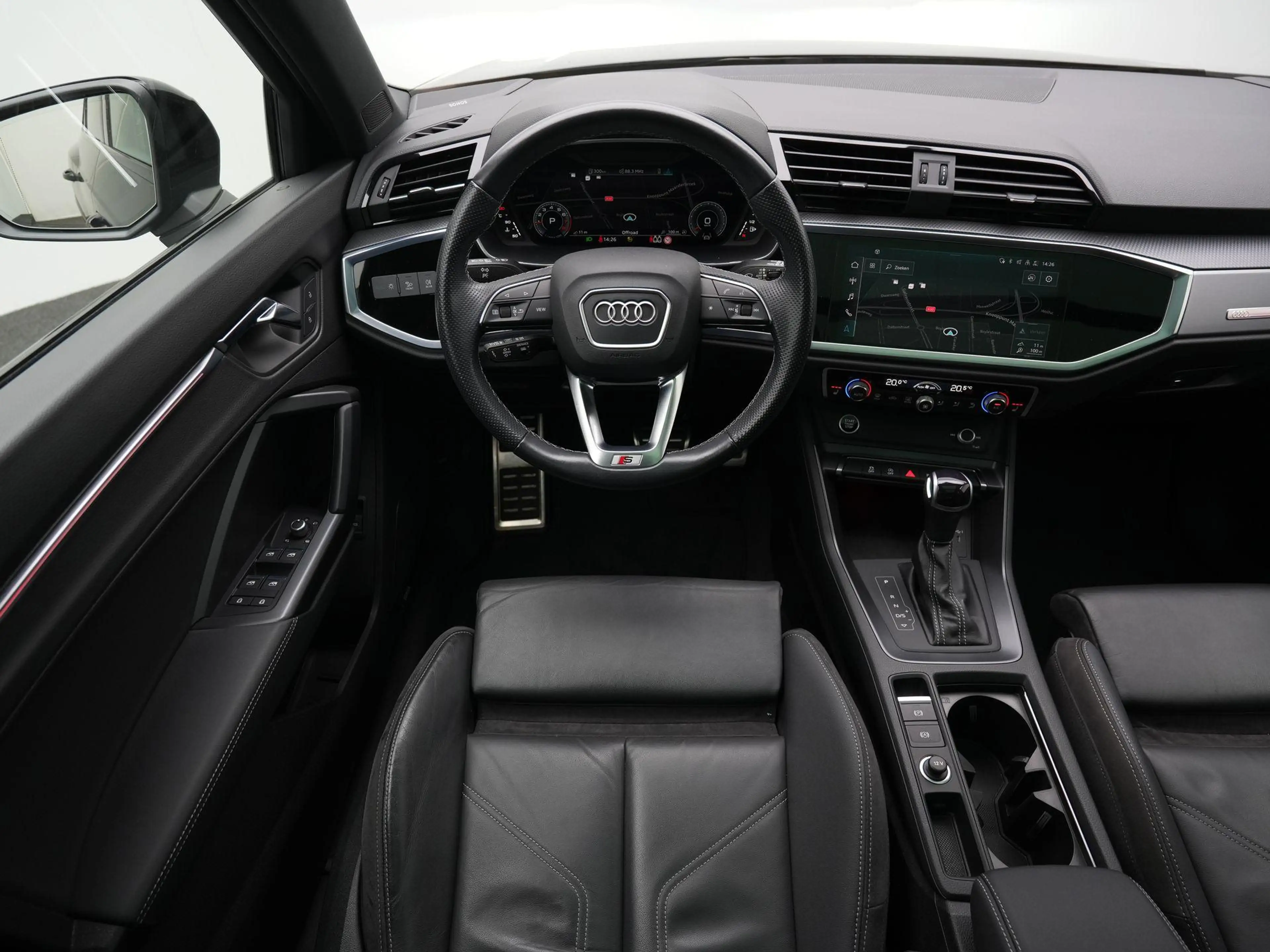 Audi Q3 35 TFSI 150pk S edition | Elektrisch glazen panora — photo 7