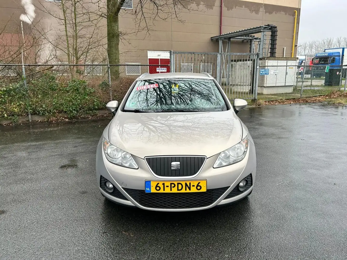 SEAT Ibiza ST 1.2 TDI Style Ecomotive Beige - 2