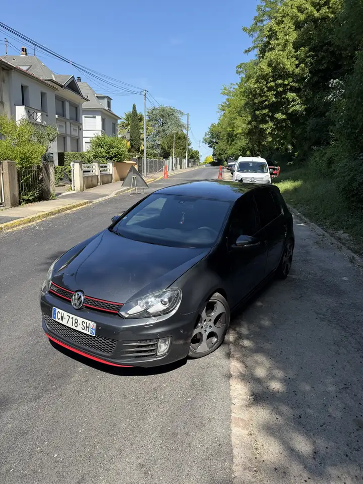 Volkswagen Golf GTI 2.0 TSI 210 DSG6