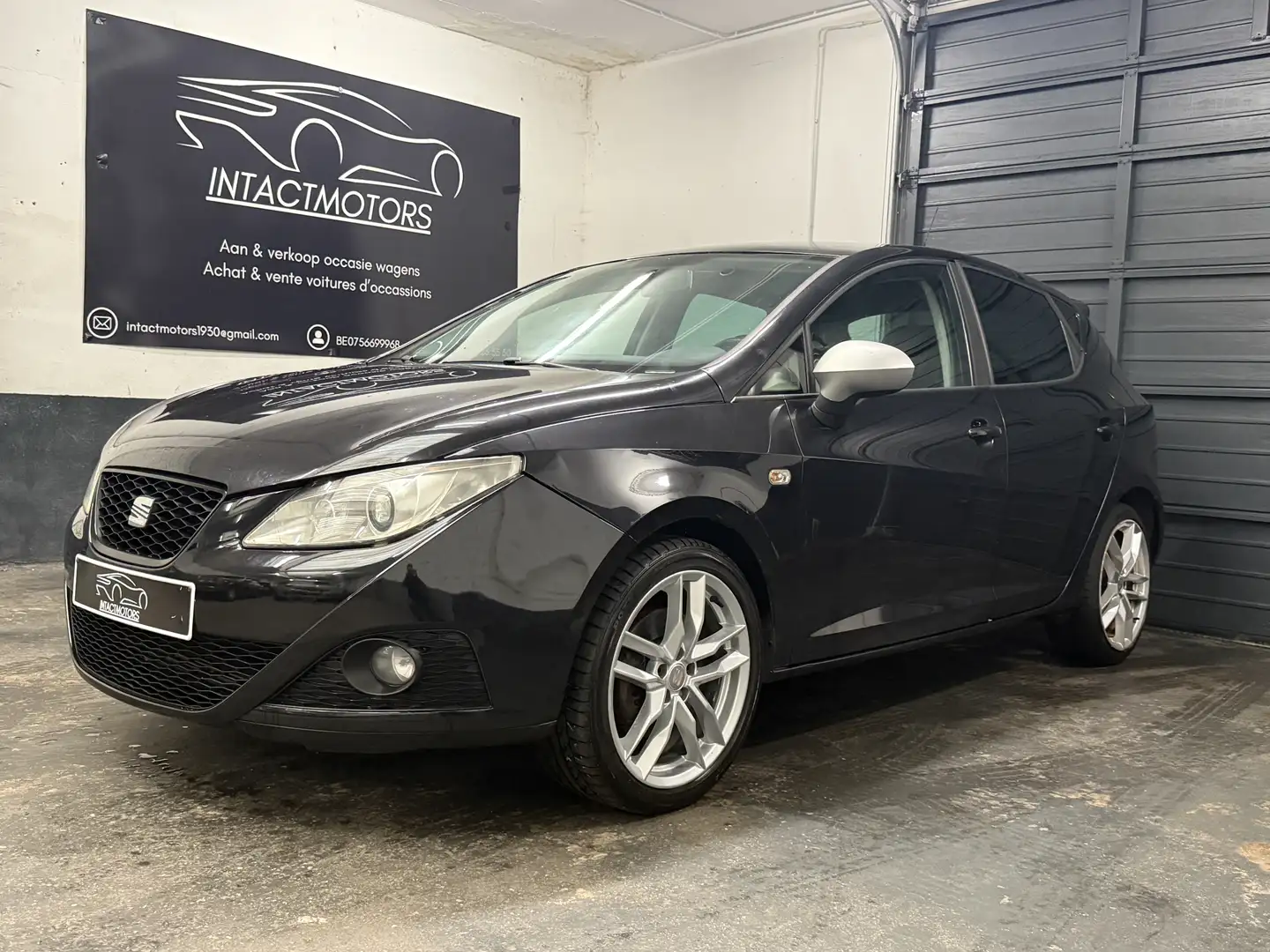 SEAT Ibiza Ibiza 1.4 TSI FR DSG Zwart - 2