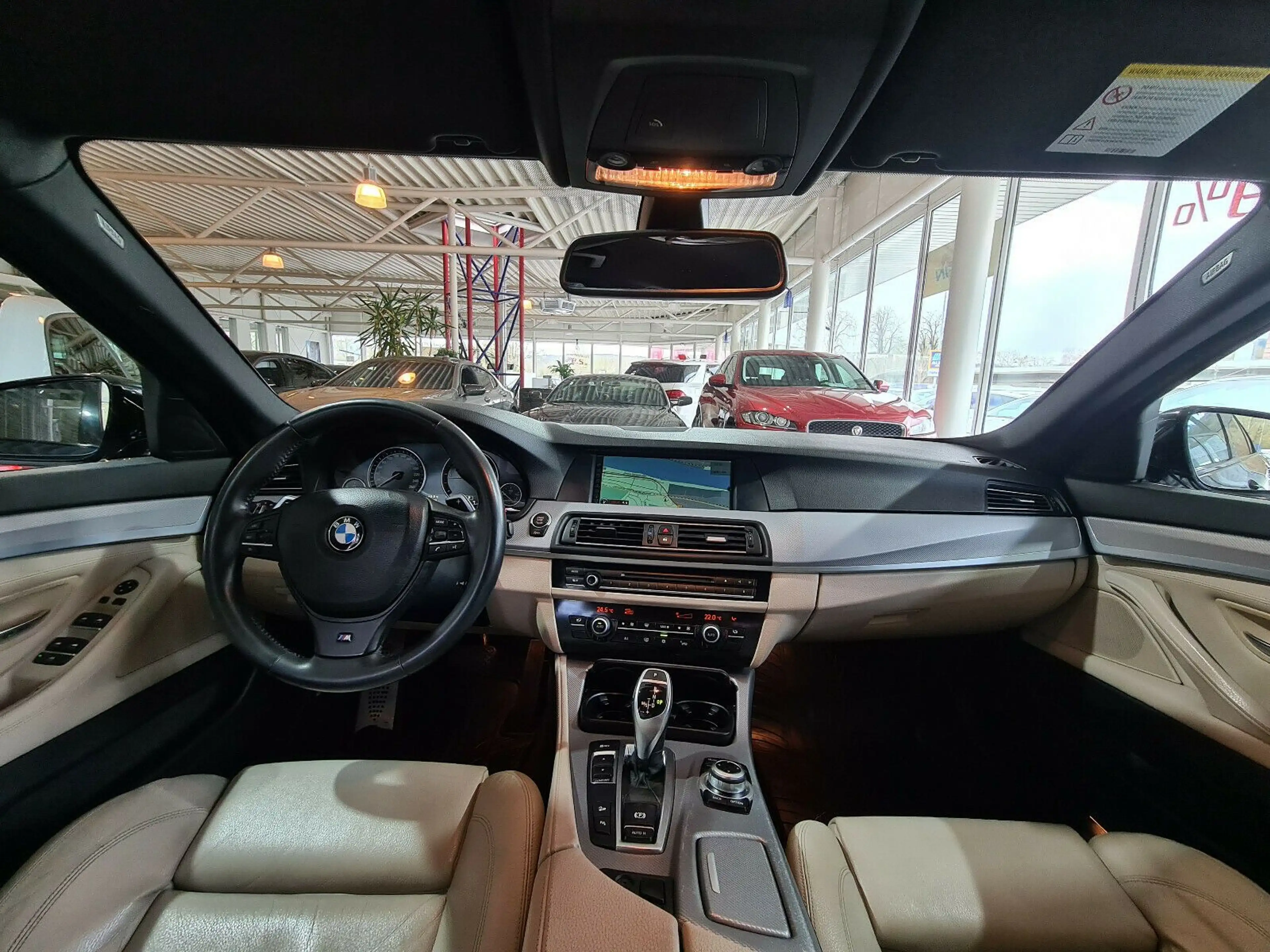 BMW 525 d xDrive Aut. M PAKET+NAVI+LEDER+XENON+ — photo 4