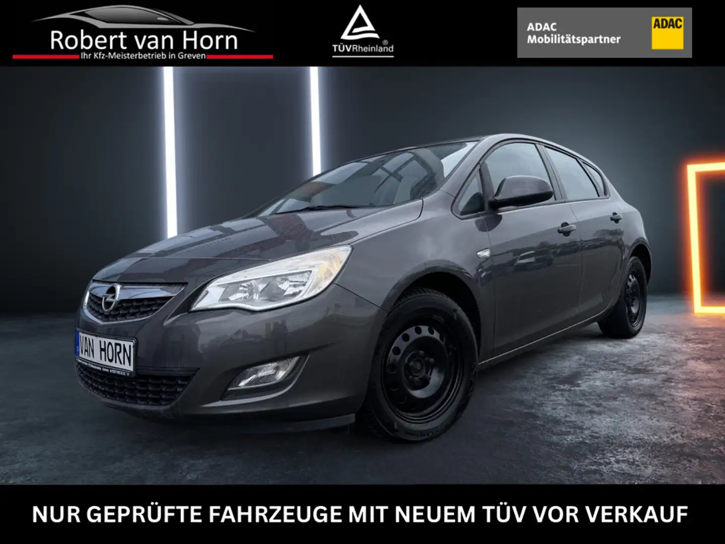 Opel Astra J Lim. 5-trg. 1.7 Edition Gris - 1