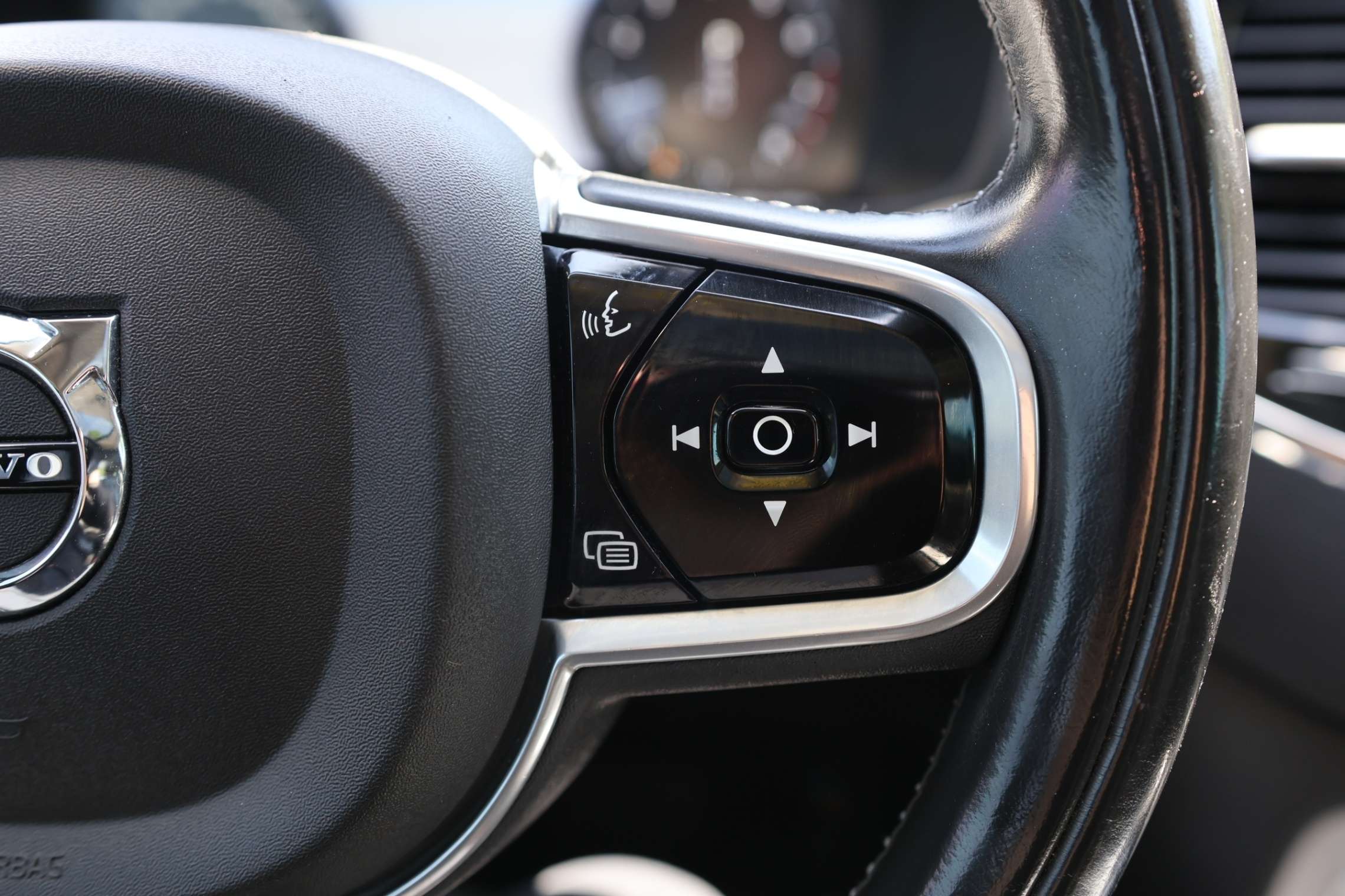 2018 Volvo XC90 T6-AWD-MOMENTUM/NAV/360 CAM/PANO ROOF/ADAPT CRUISE thumb 35