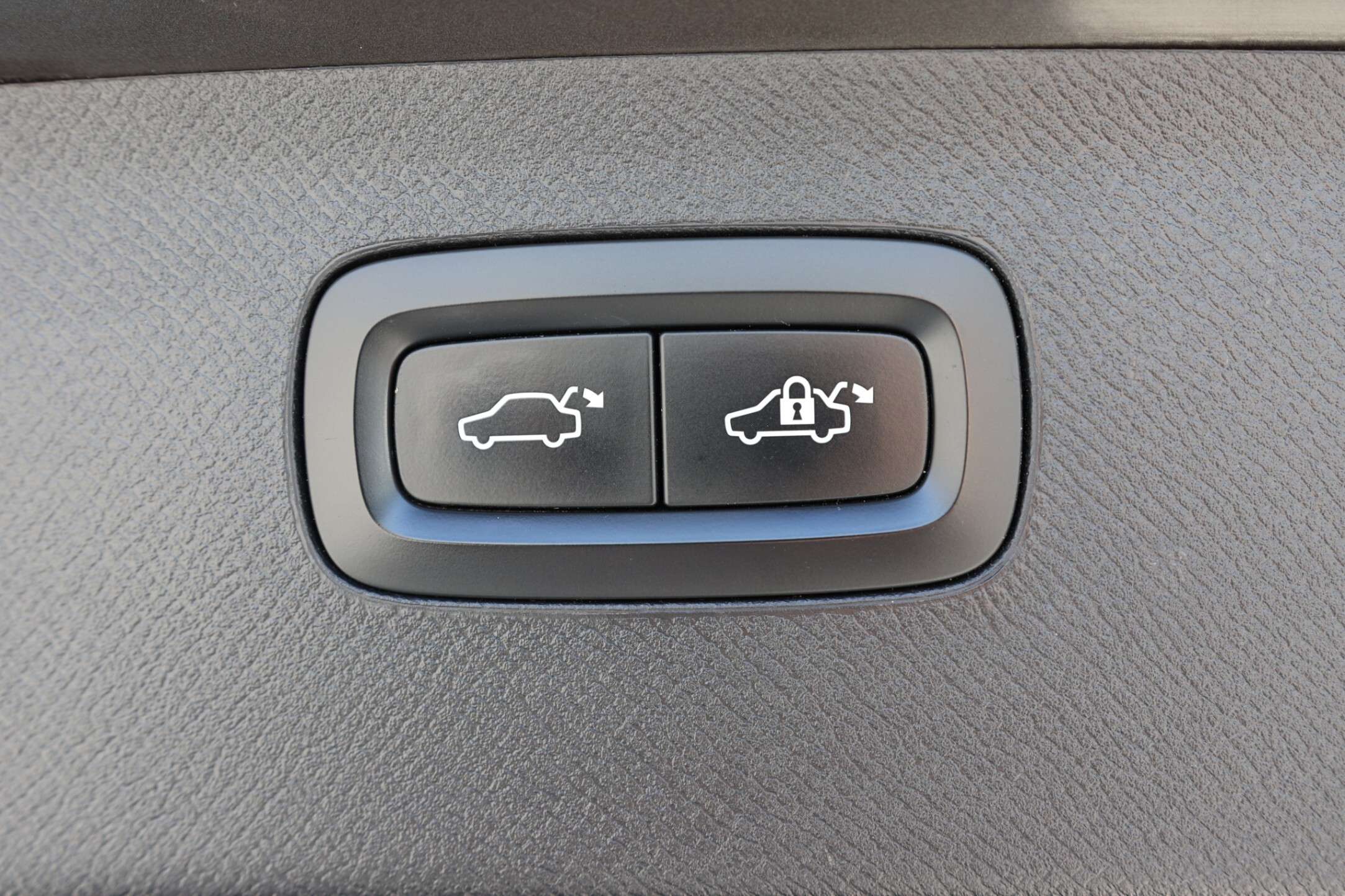 2018 Volvo XC90 T6-AWD-MOMENTUM/NAV/360 CAM/PANO ROOF/ADAPT CRUISE thumb 22