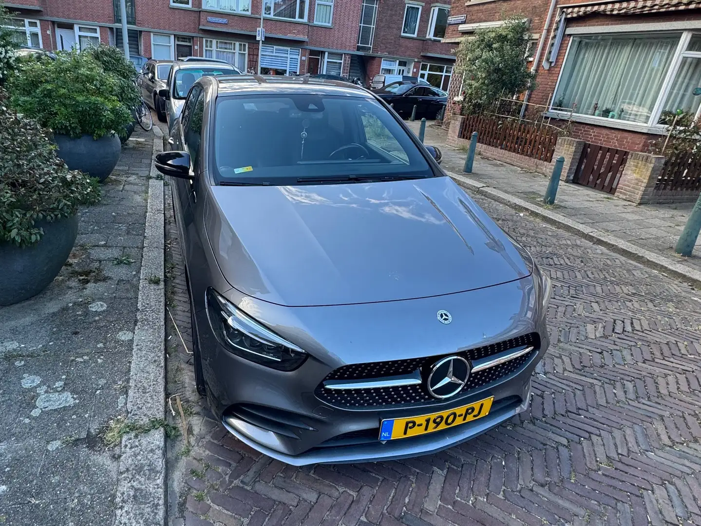 Mercedes-Benz B 180 B 180 Business Sol. AMG Серый - 1