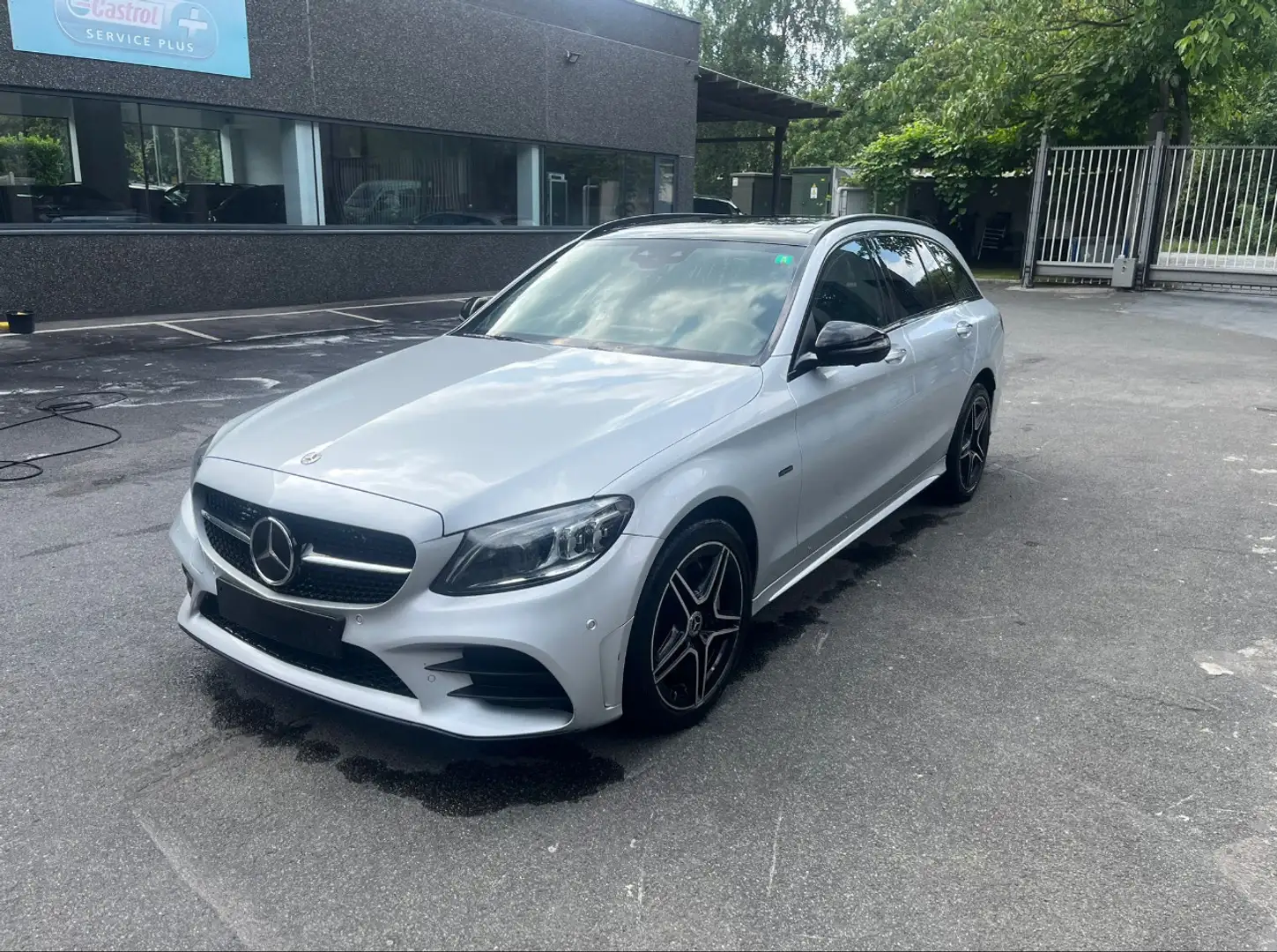 Mercedes-Benz C 300 (BlueTEC Hybrid) h T 7G-TRONIC AMG Line Plateado - 1