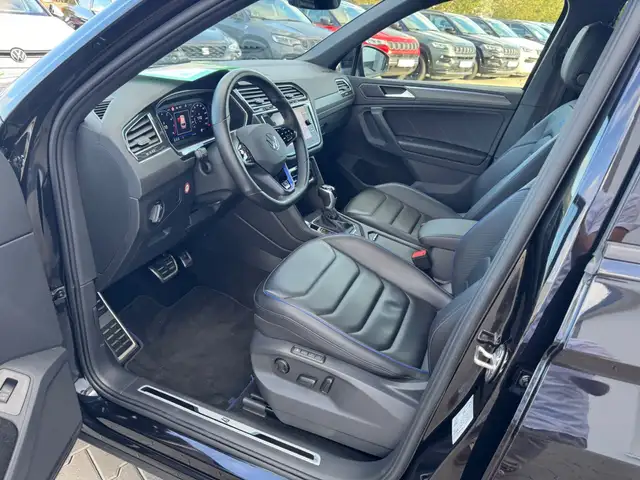 Volkswagen Tiguan view 9
