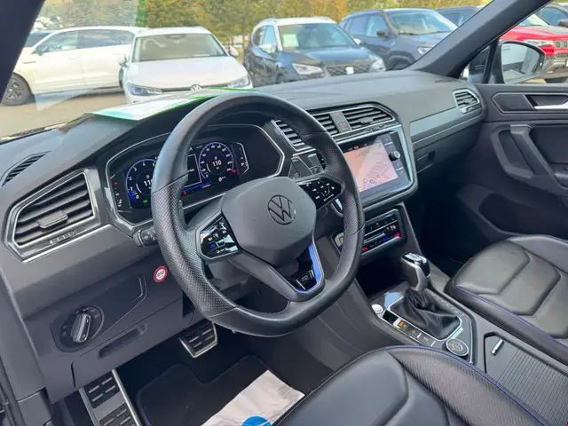 Volkswagen Tiguan view 11