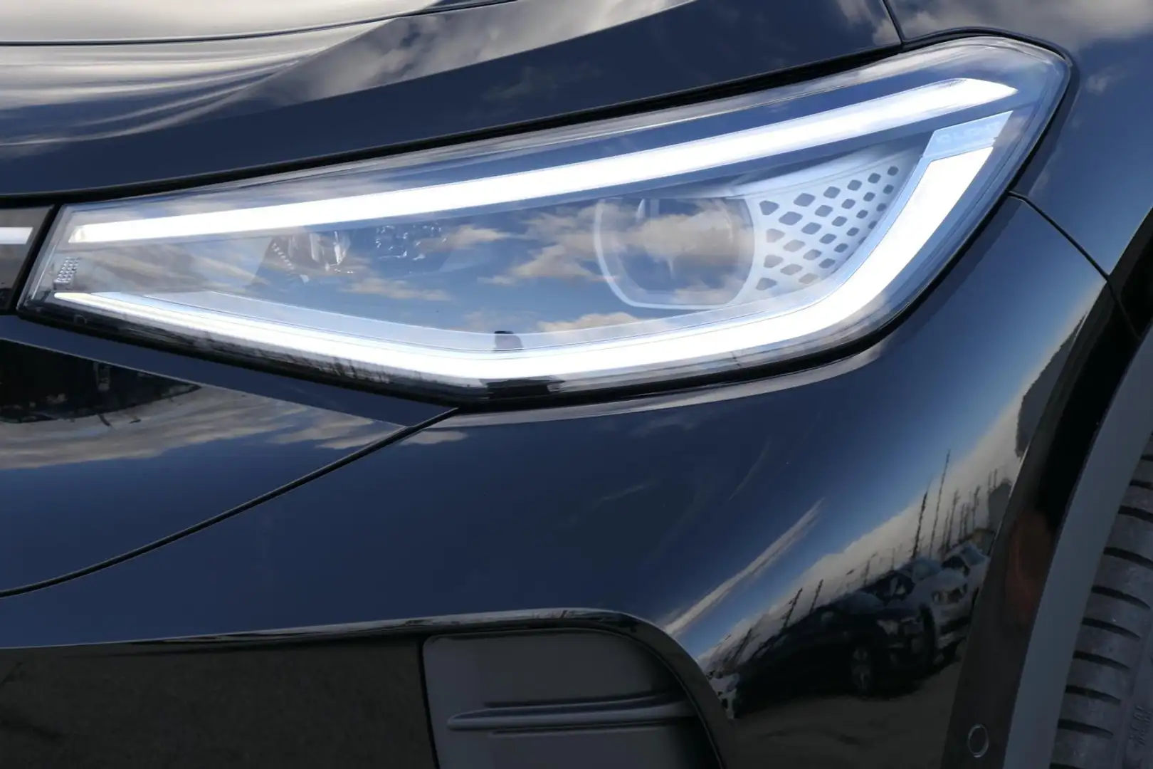 Volkswagen ID.4 Pro 210 kW Schwarz - 2