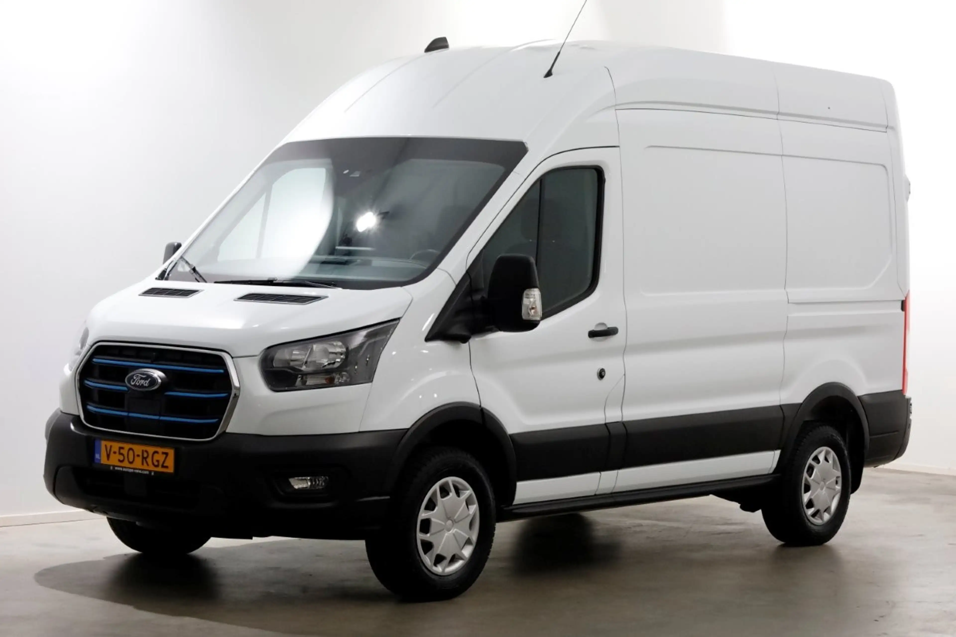 Ford E-Transit 350 L2H3 68 kWh Trend 100% Elektrisch Snellader/Ai — photo 11