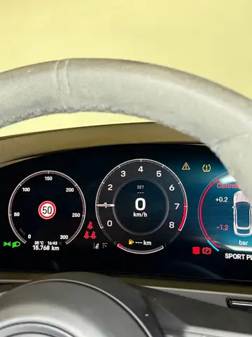 Porsche Cayenne view 14