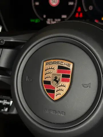 Porsche Cayenne view 15