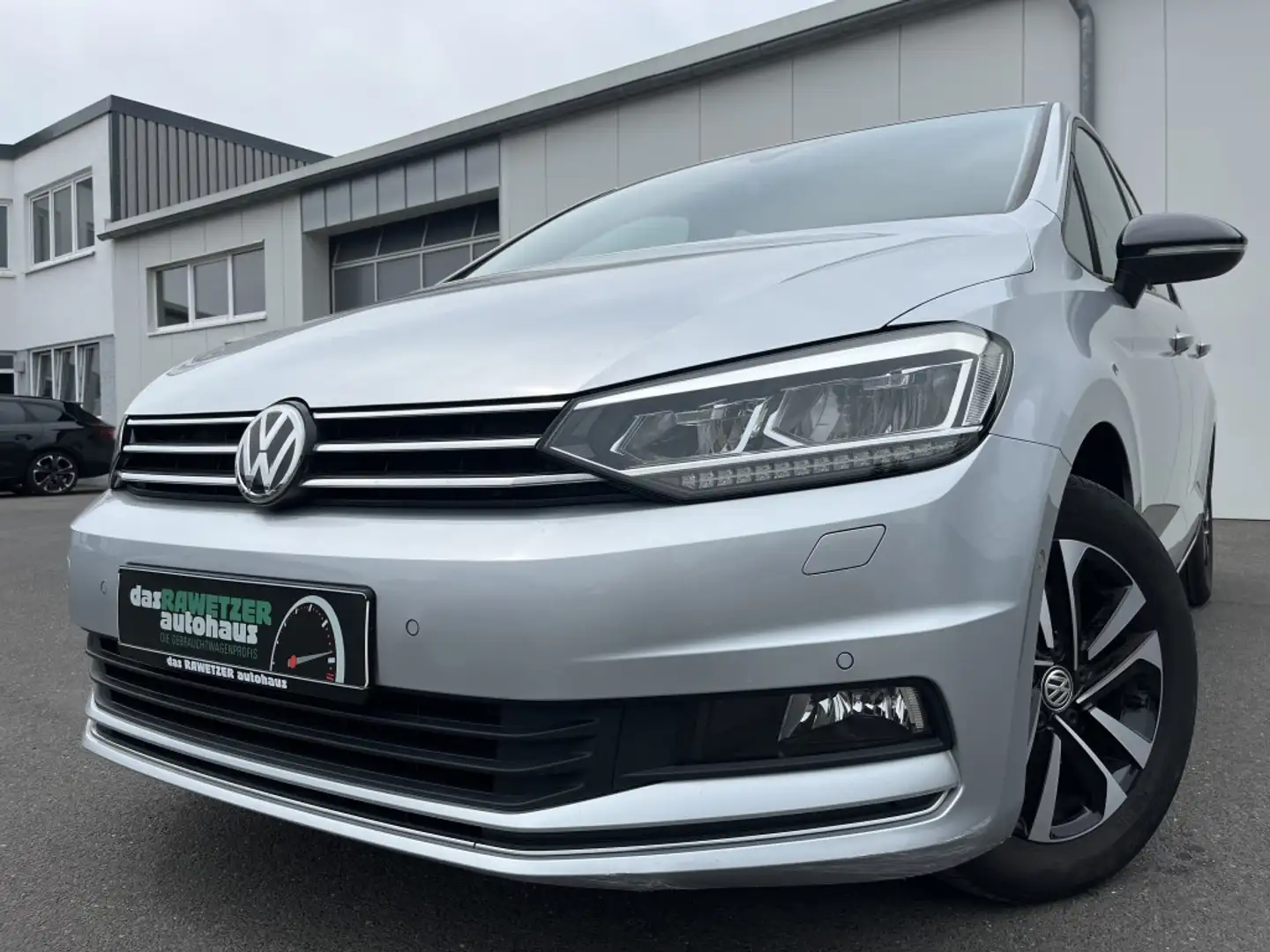 Volkswagen Touran 2.0 TDI DSG IQ. Drive AHK Navi ACC LED SHZ PDC Kli Silber - 1