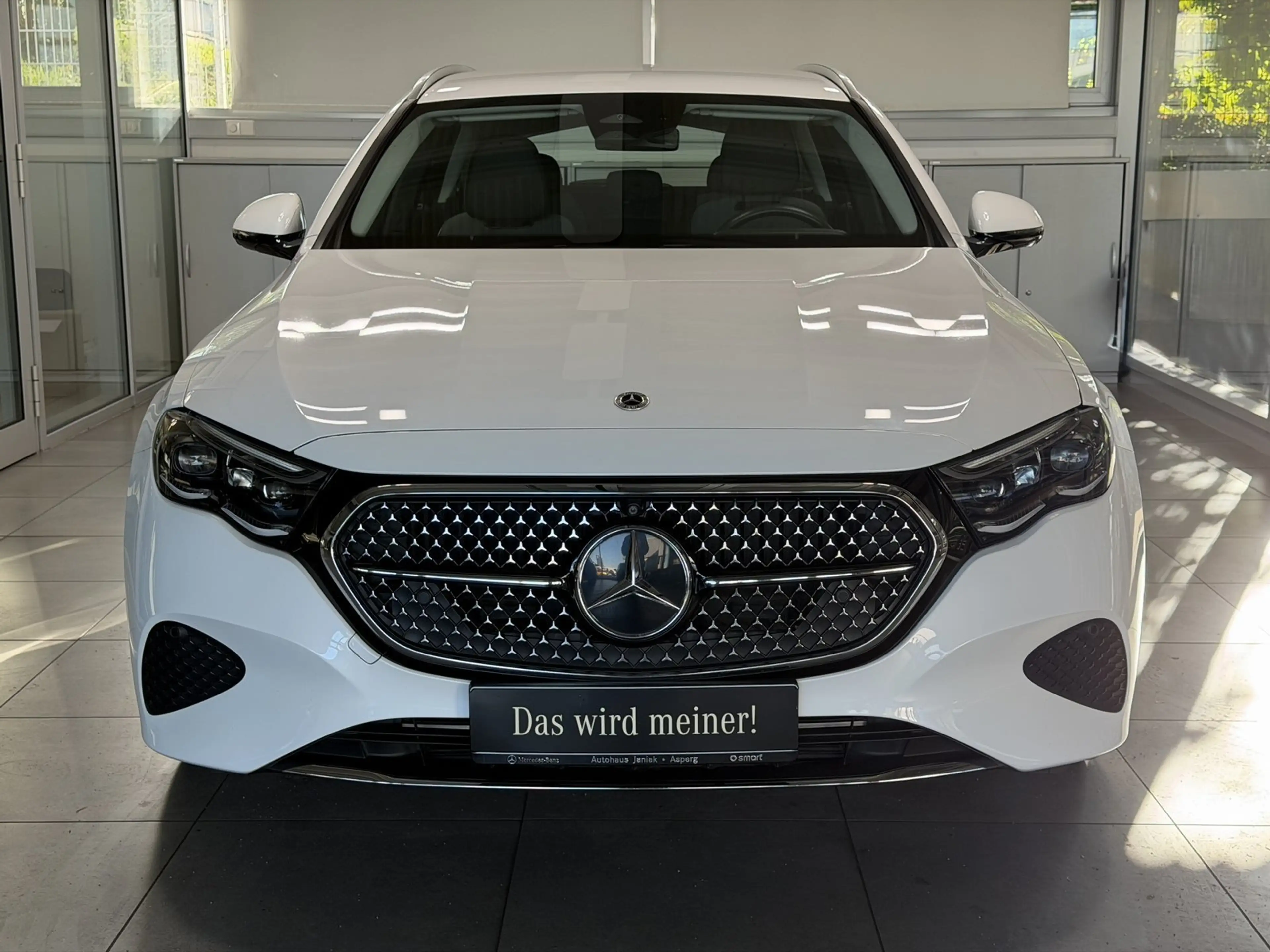 Mercedes-Benz E 220 d T Avantg STANDH AHK MEMORY+DIG.LIGHT+360° — photo 6