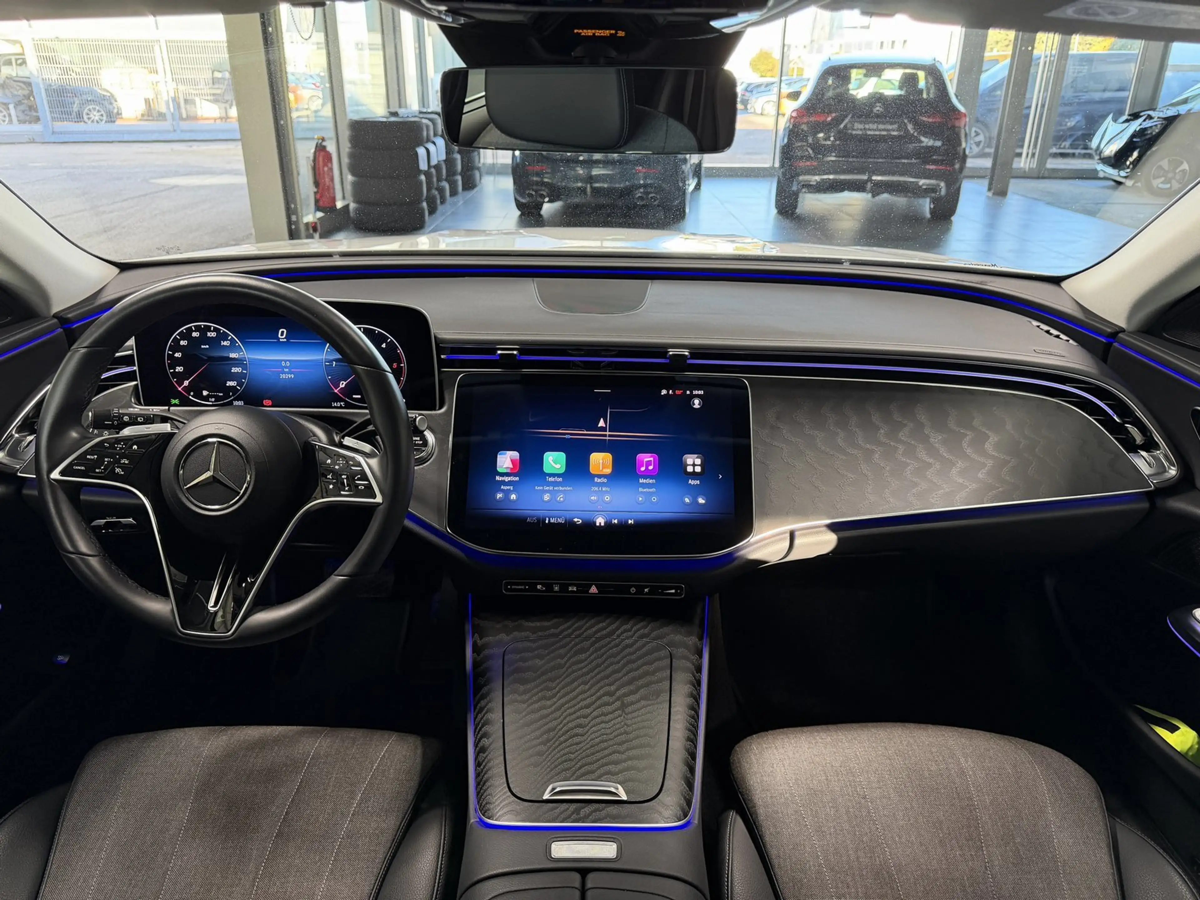 Mercedes-Benz E 220 d T Avantg STANDH AHK MEMORY+DIG.LIGHT+360° — photo 13