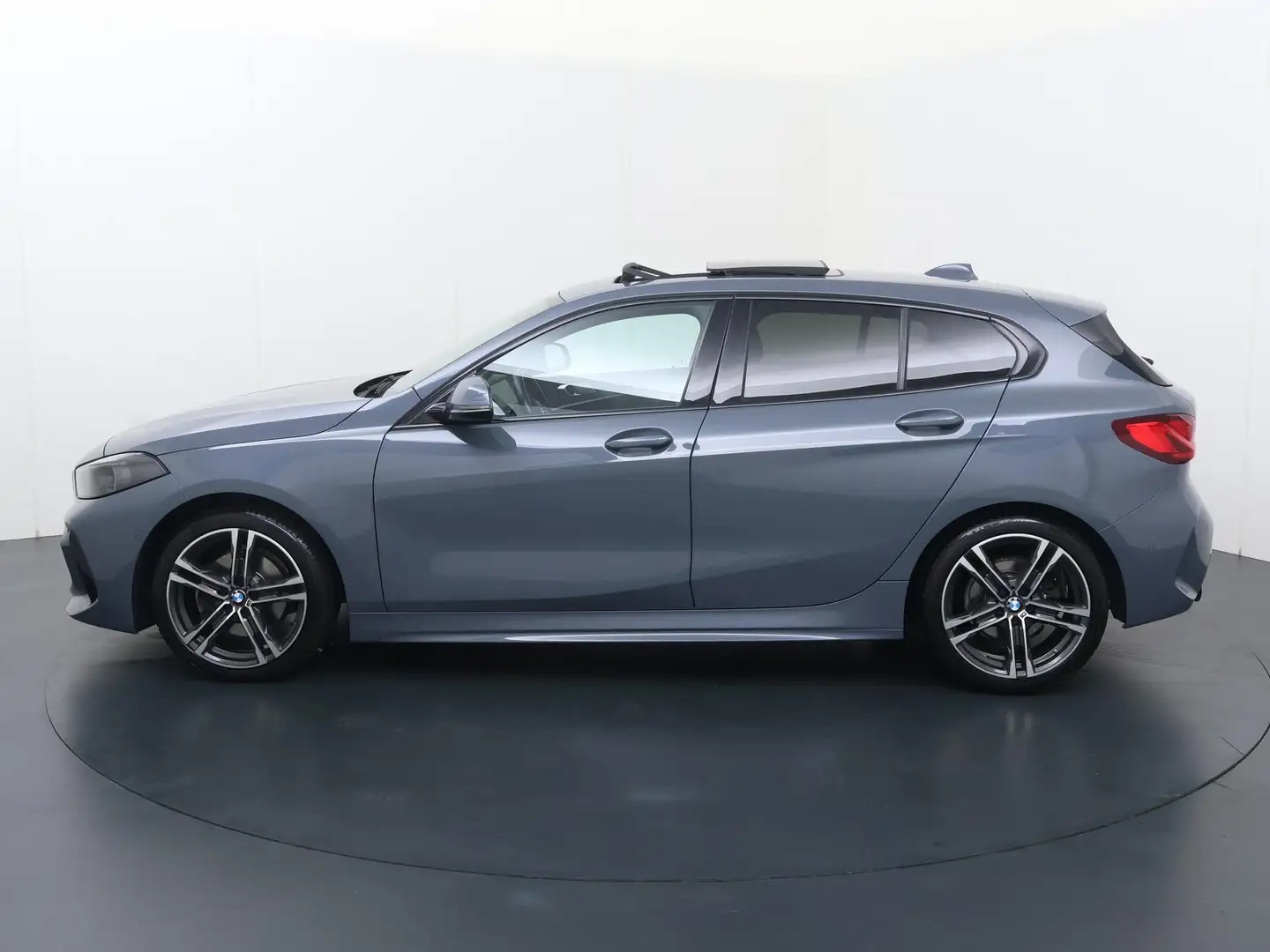 BMW 118 1-serie 118i Business Edition Plus | 136 PK | Auto Grijs - 2