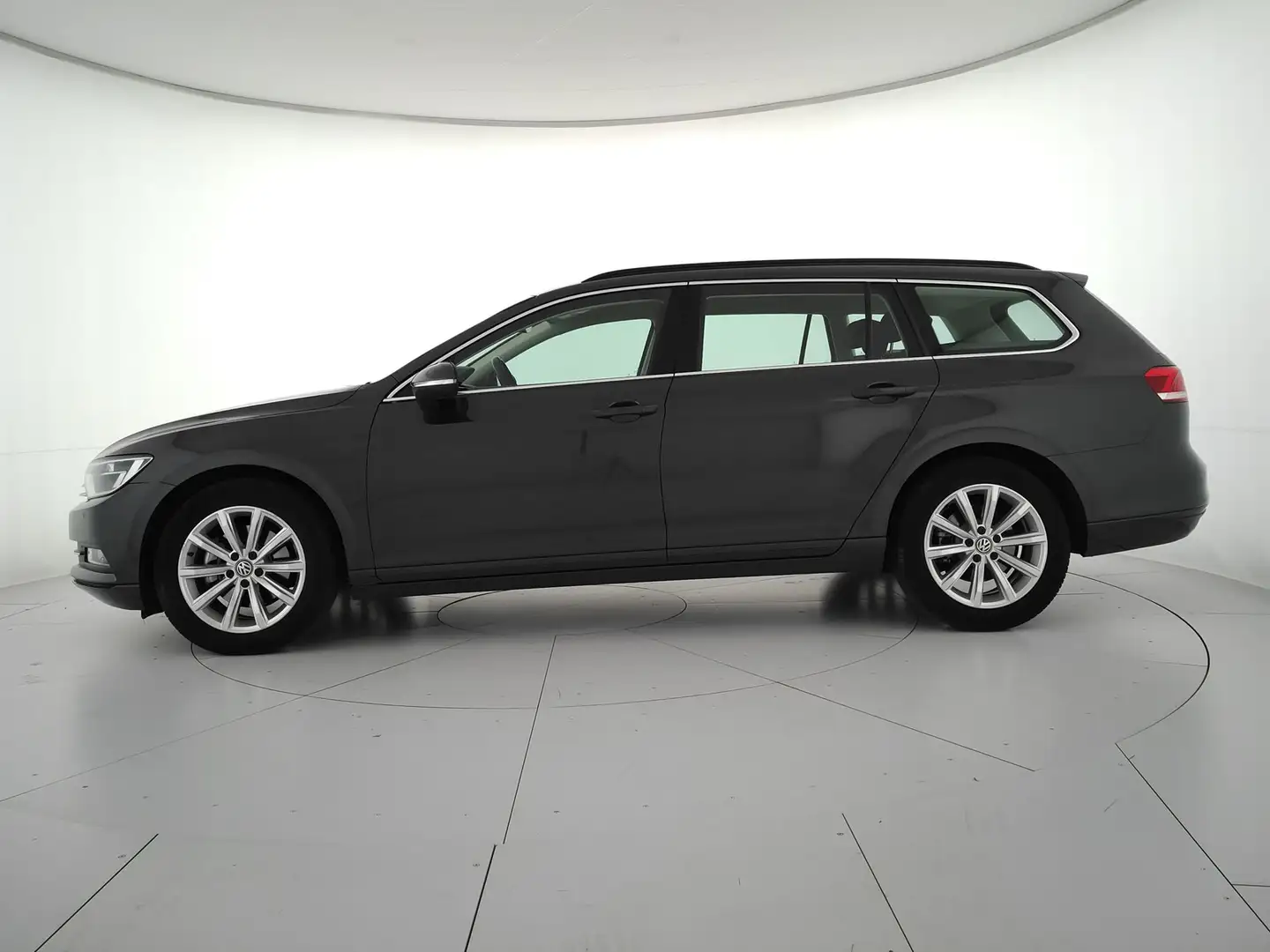 Volkswagen Passat Variant variant 1.6 tdi bluemotion 120cv business Grijs - 2
