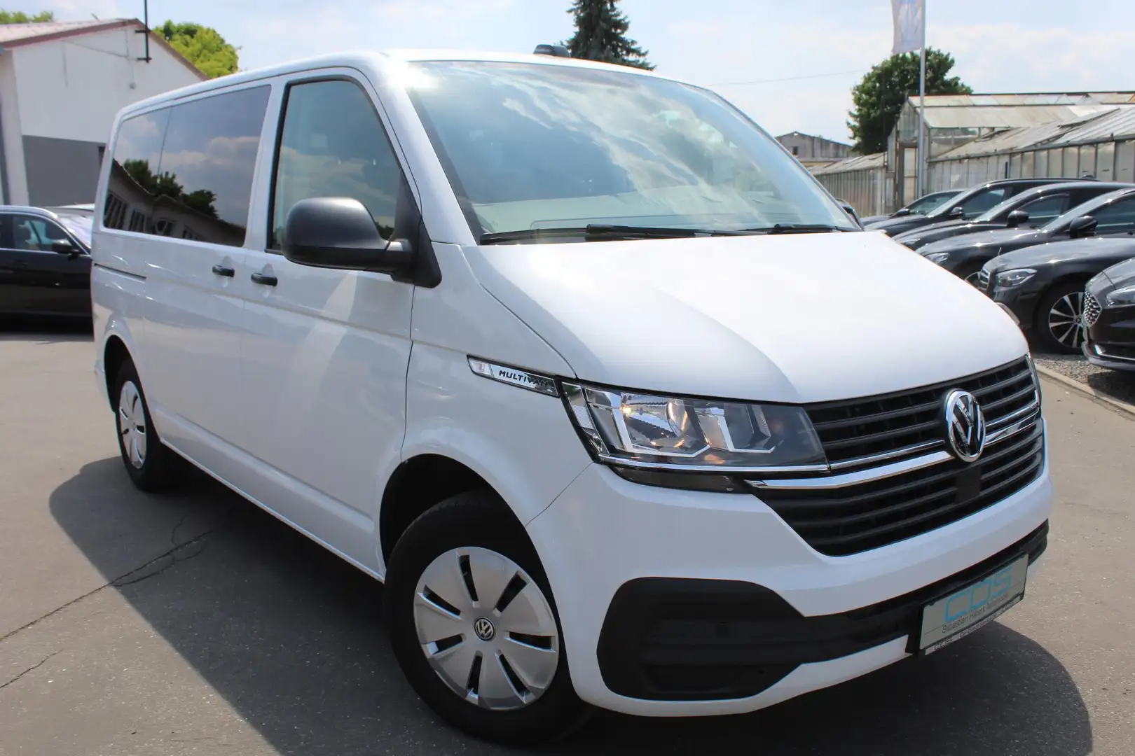 Volkswagen T6.1 Multivan Multivan Family 2.0 TDI +AHK+NAVI+PDC+Klimaauto. Blanc - 1