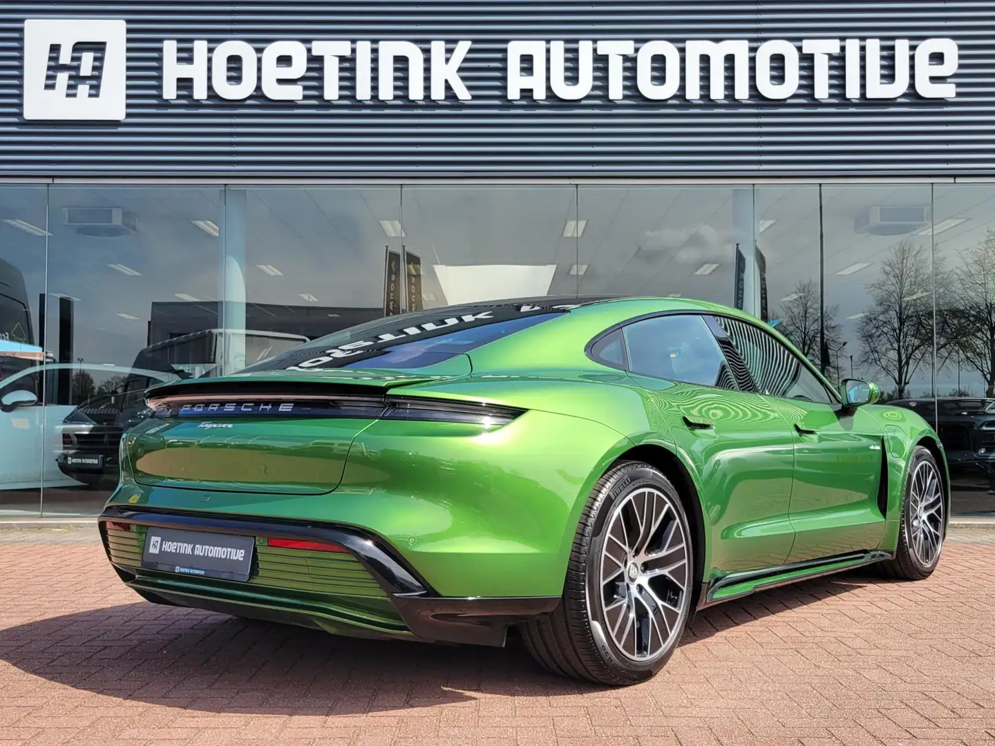Porsche Taycan 79 kWh | BTW auto | Sport Chrono | Bose Groen - 2