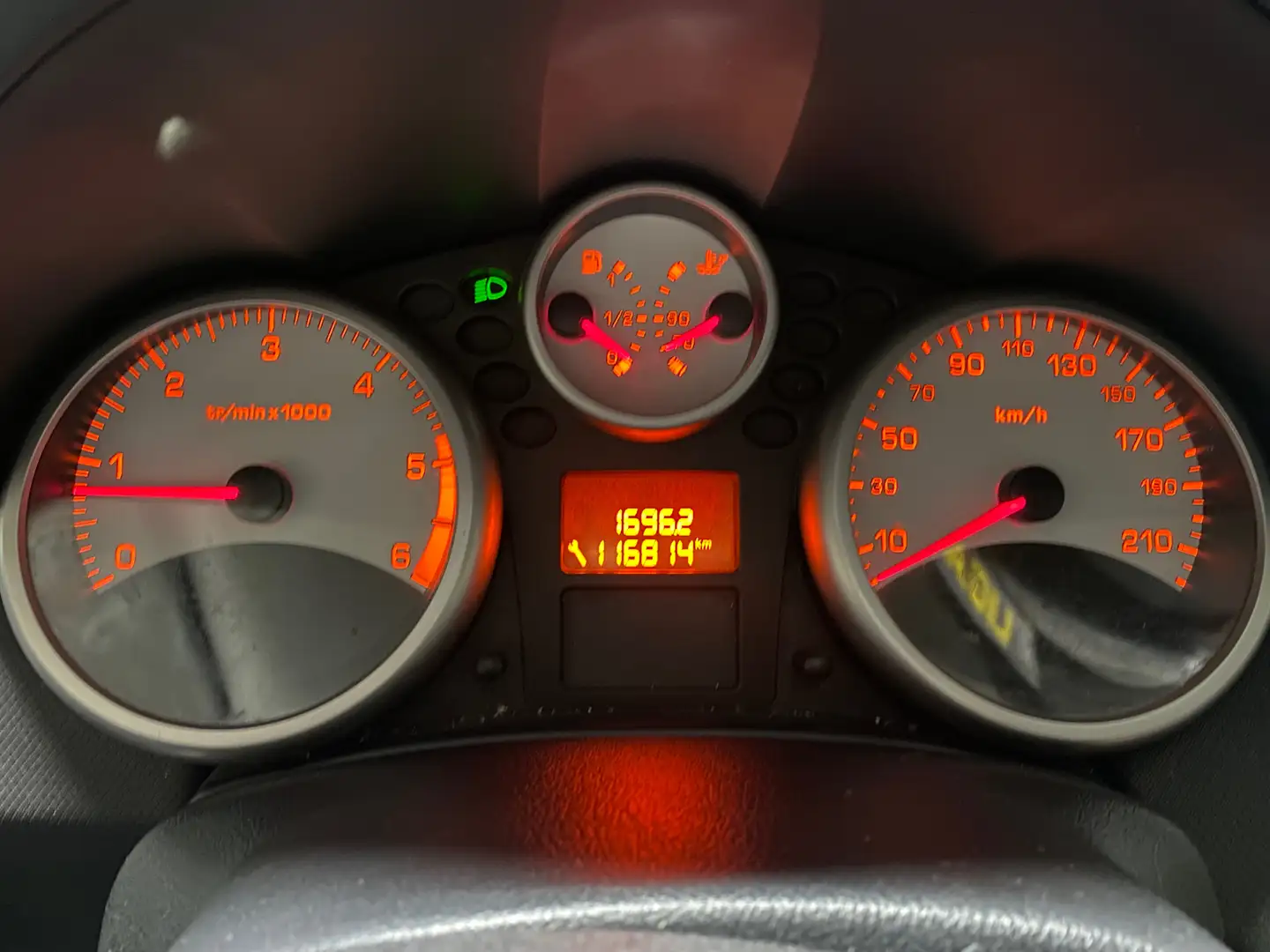 Peugeot 207 207 5p 1.4 hdi XT Argento - 1
