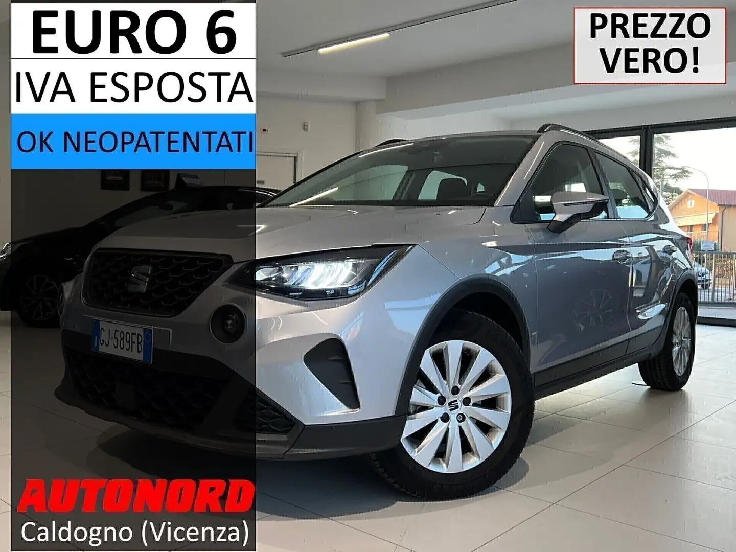 SEAT Arona 1.0 EcoTSI Style Gris - 1