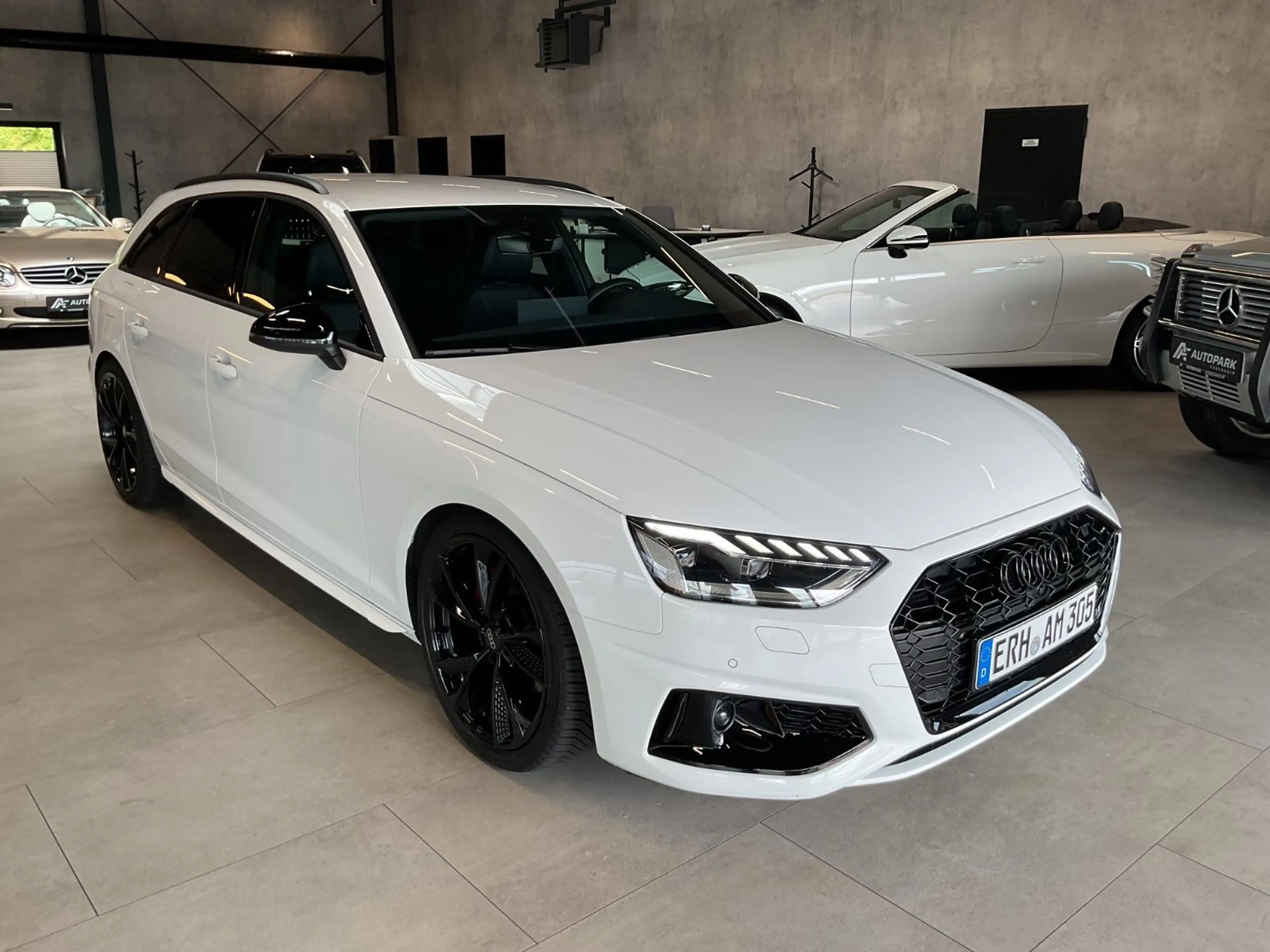 Audi A4 Av. TDI S line ACC AHK Leder Matrix Navi 19" — photo 2