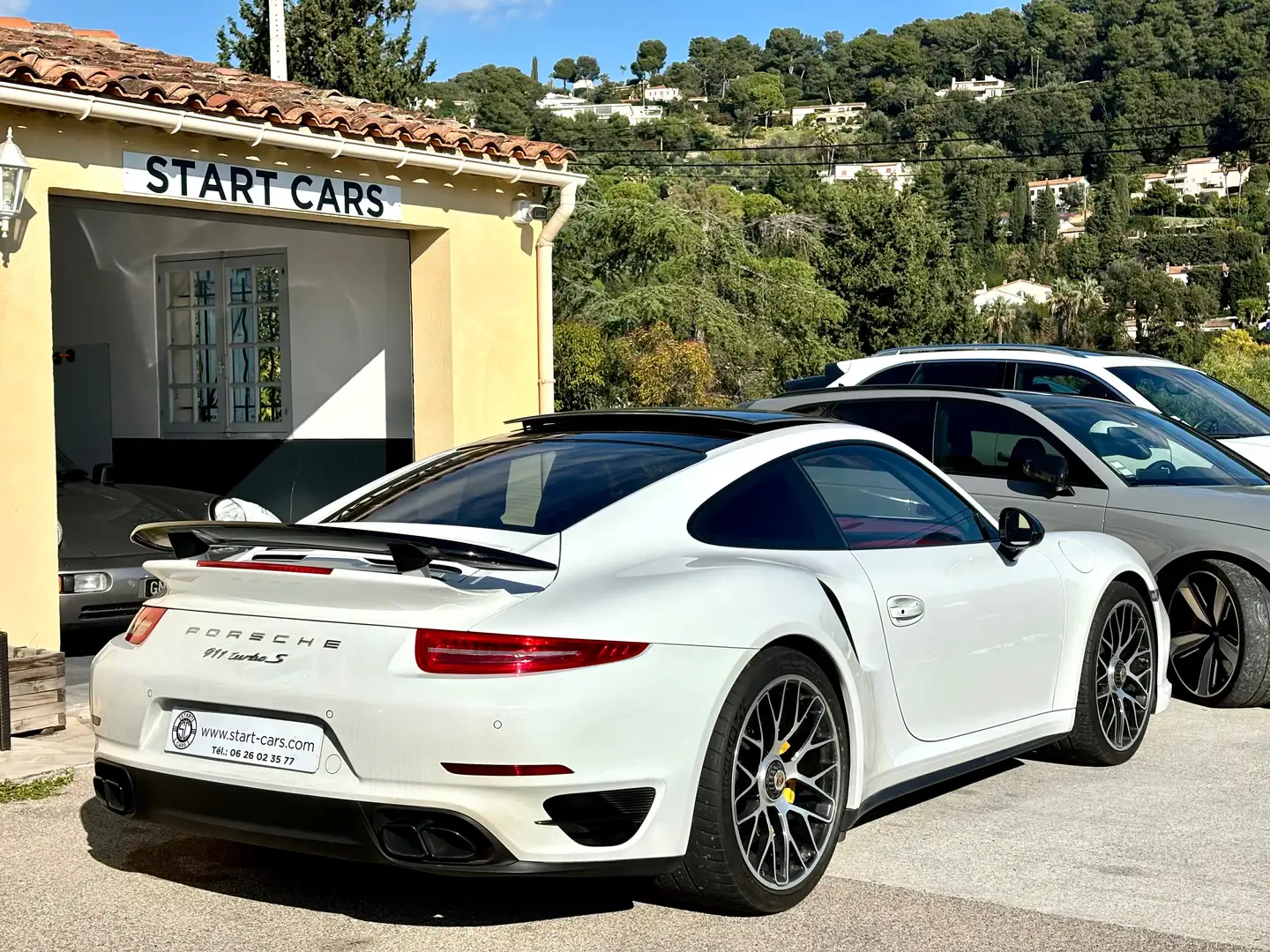Porsche 911 911 Coupe 3.8i Turbo S 560 PDK A Wit - 2