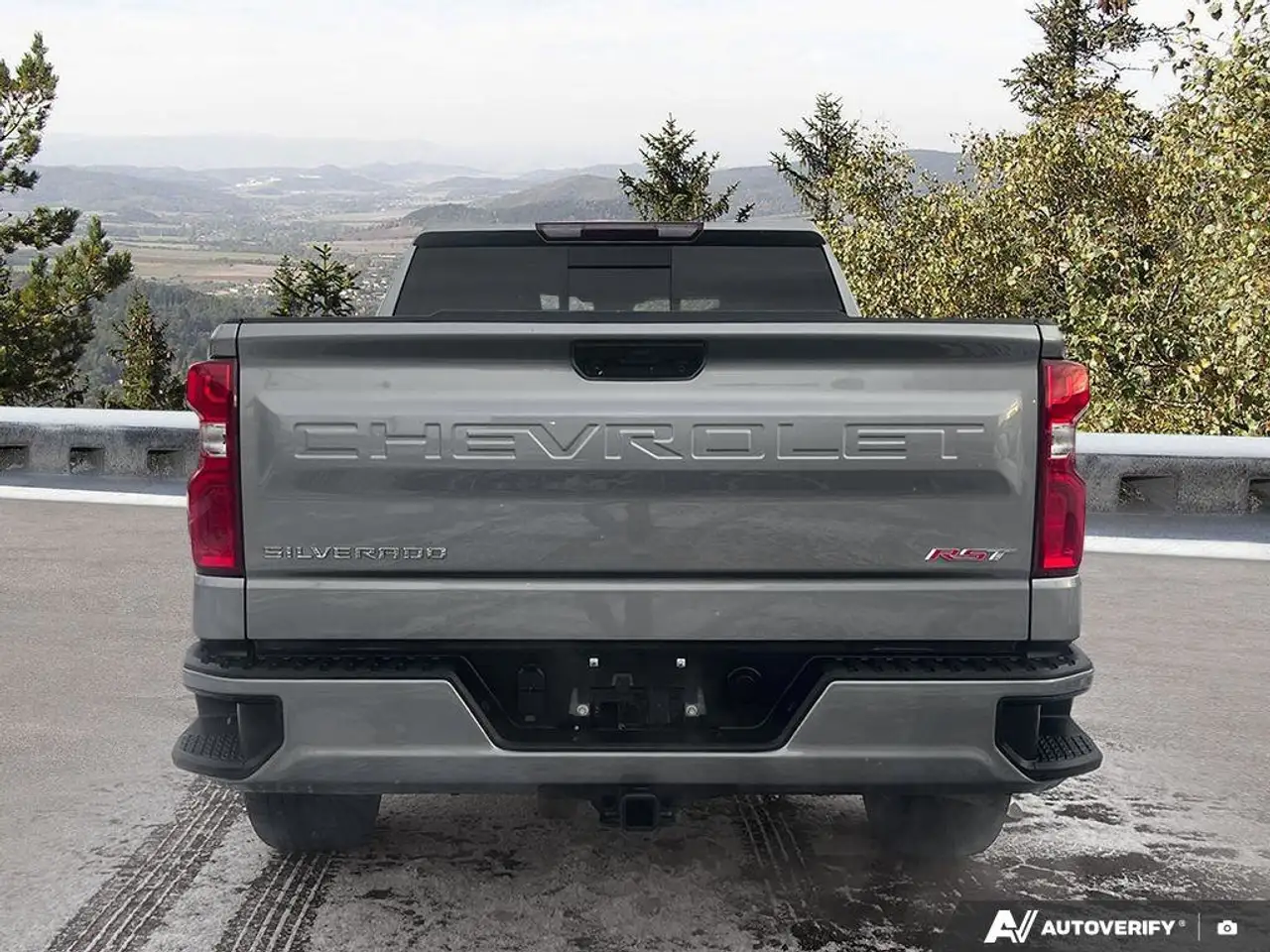 Chevrolet Silverado 1500 снимка Chevrolet Silverado 1500