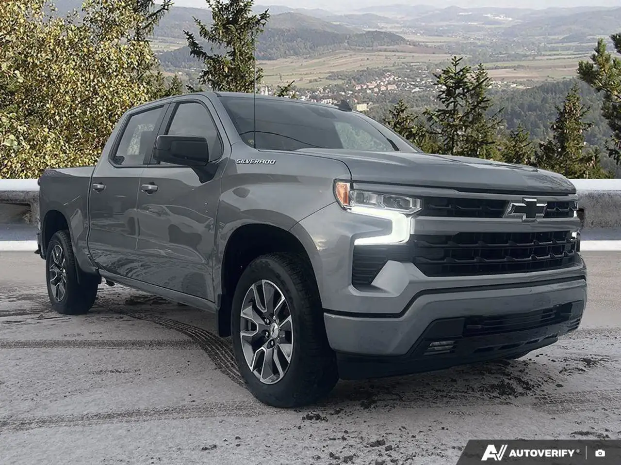 Chevrolet Silverado 1500 снимка Chevrolet Silverado 1500
