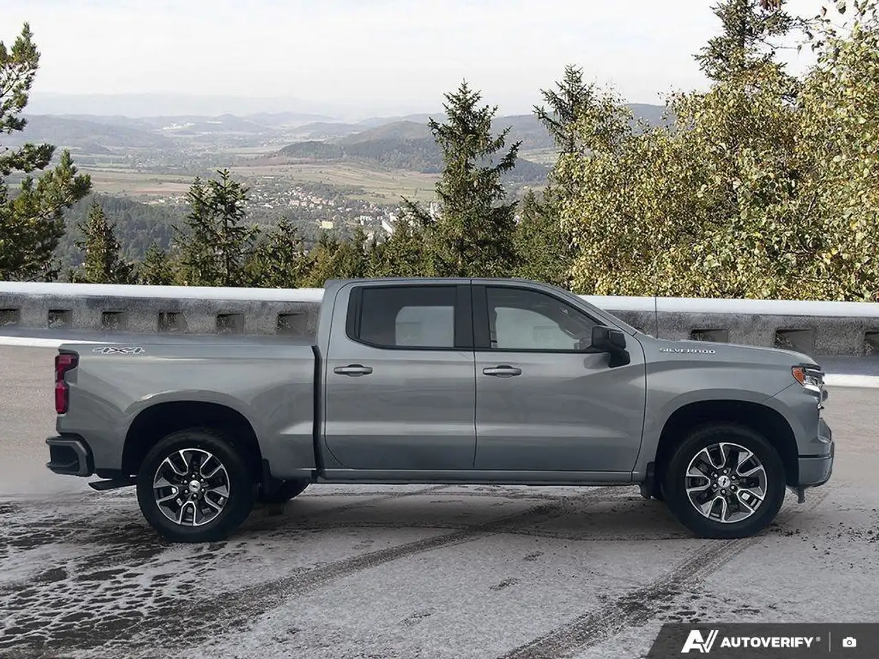Chevrolet Silverado 1500 снимка Chevrolet Silverado 1500