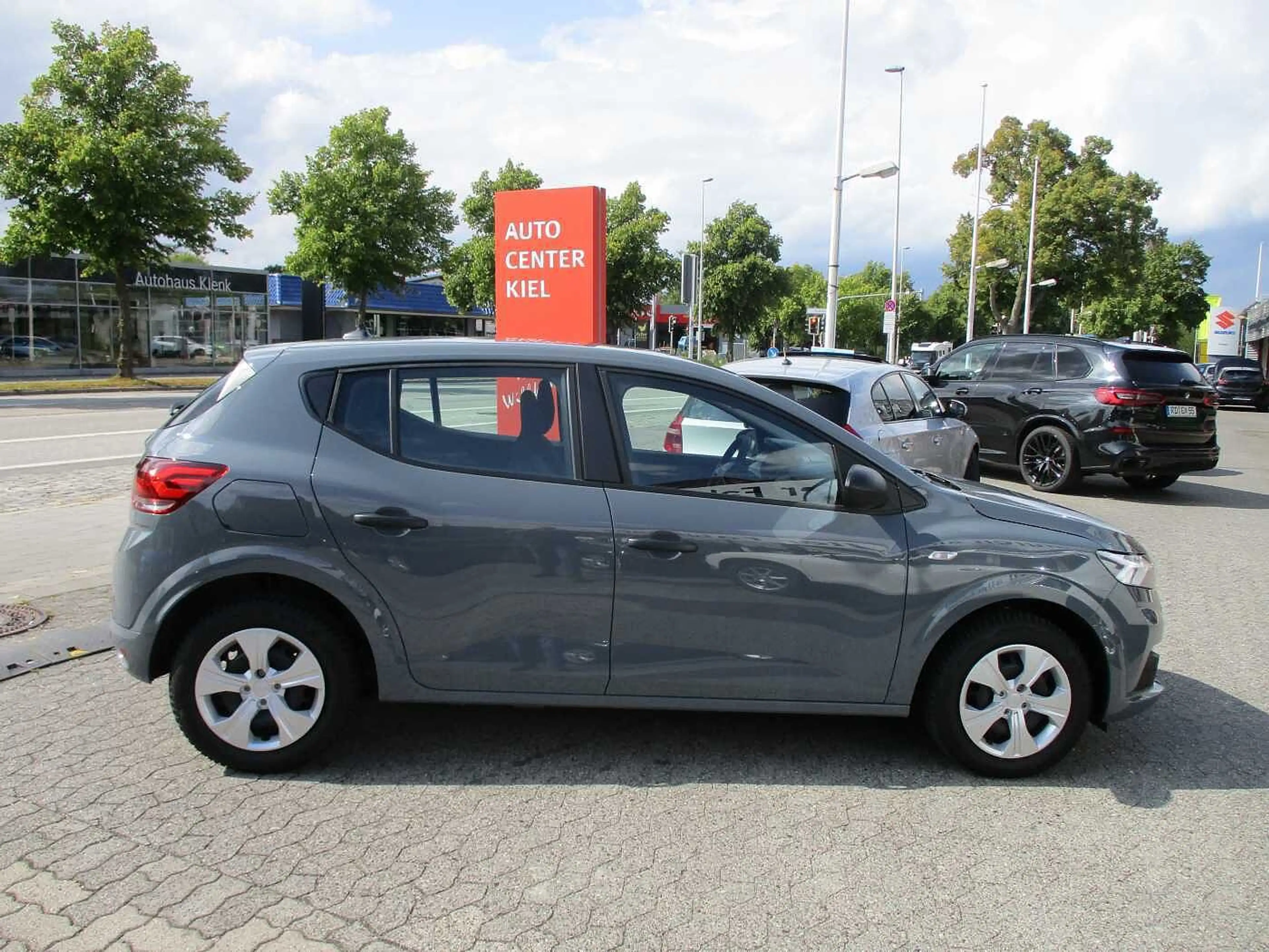 Dacia Sandero TCe 90 Essential — photo 5