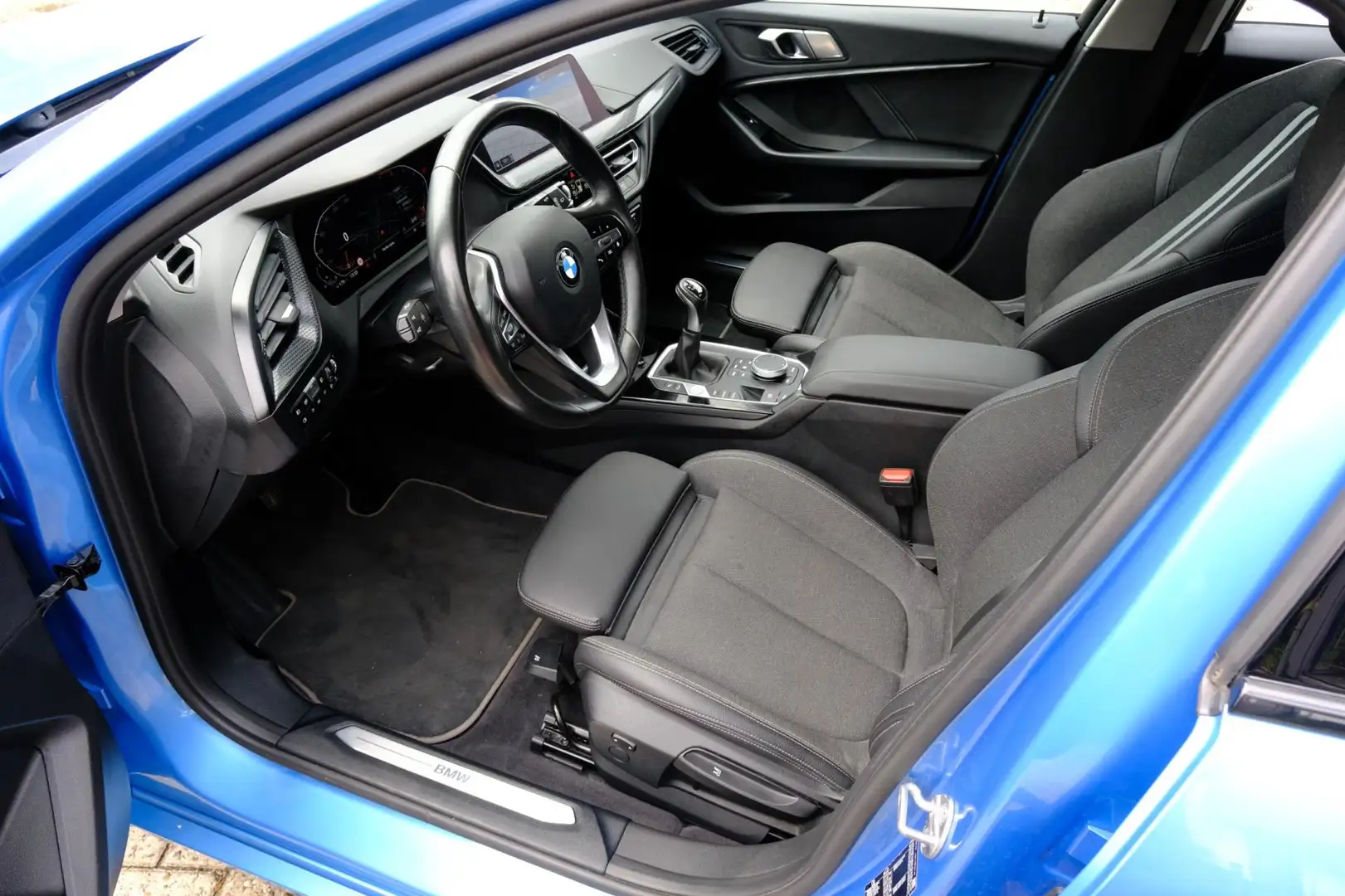 BMW 118 1-serie 118i Executive Edition Navi|Clima|PDC|Spor Niebieski - 2