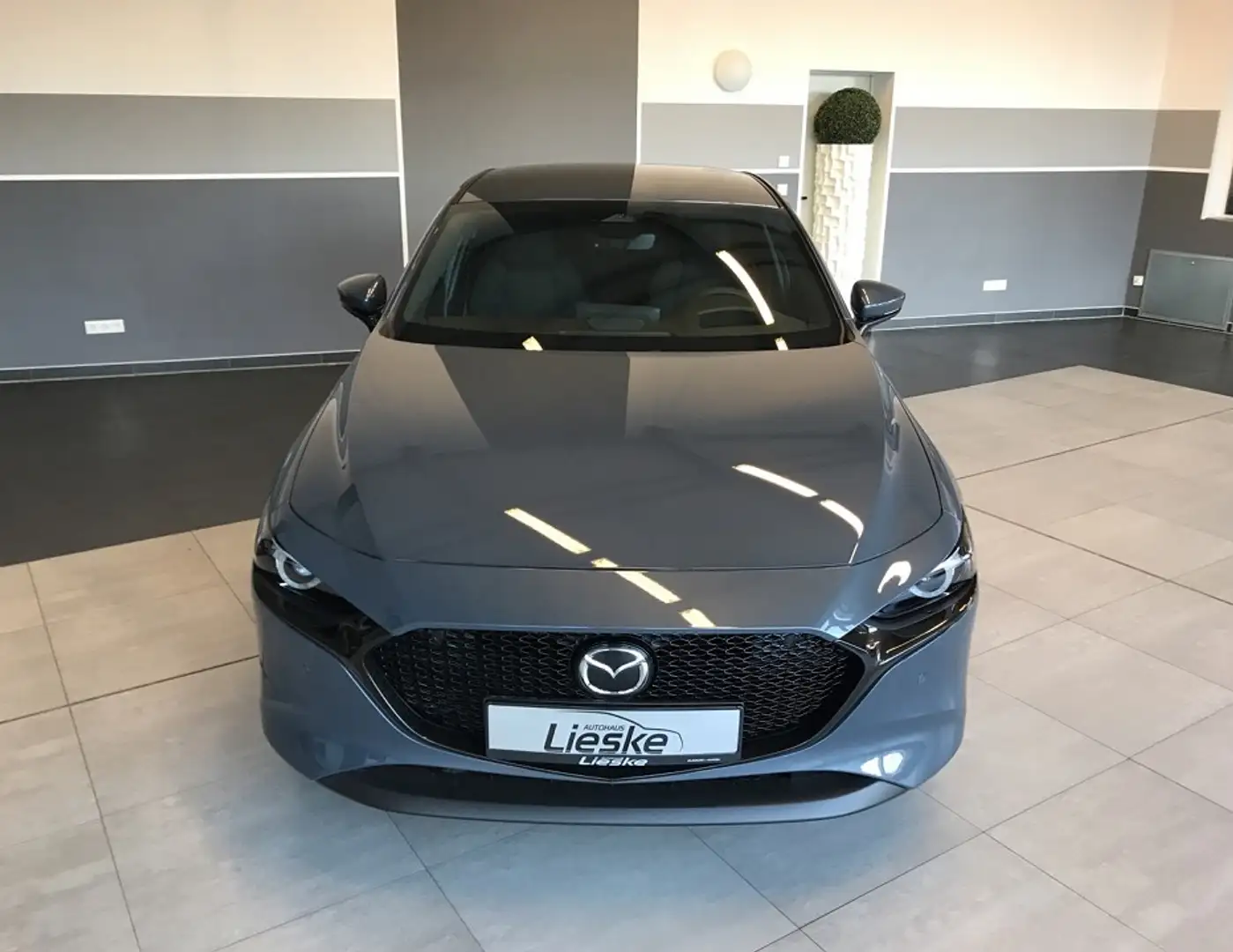 Mazda 3 2.0L e-SKY- X 186ps 6MT FWD Exclusive-line DASO DE Grau - 1